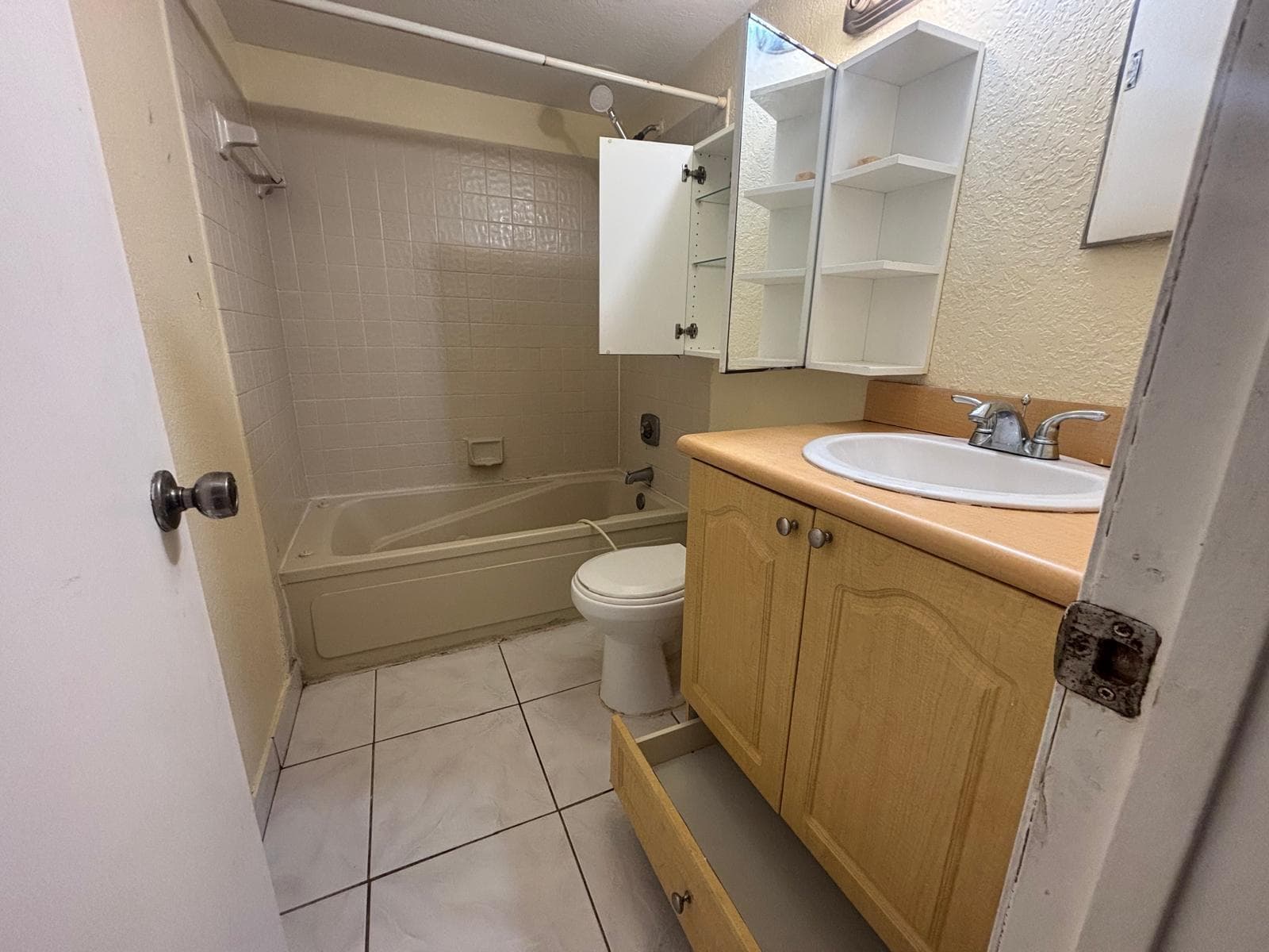11201 SW 13th Street, Pembroke Pines, FL 33025 — photo 28 of 58