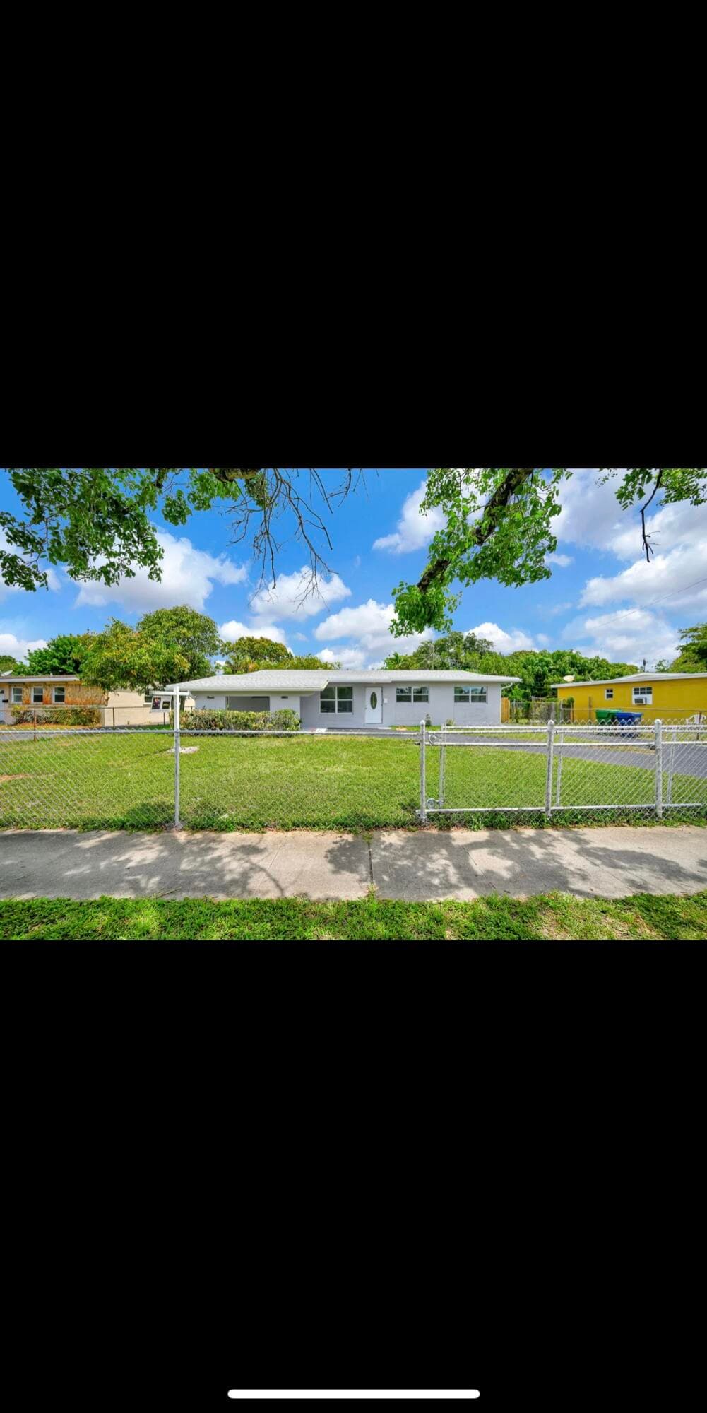 1112 NW 43rd Terrace, Lauderhill, FL 33313 — photo 4 of 64