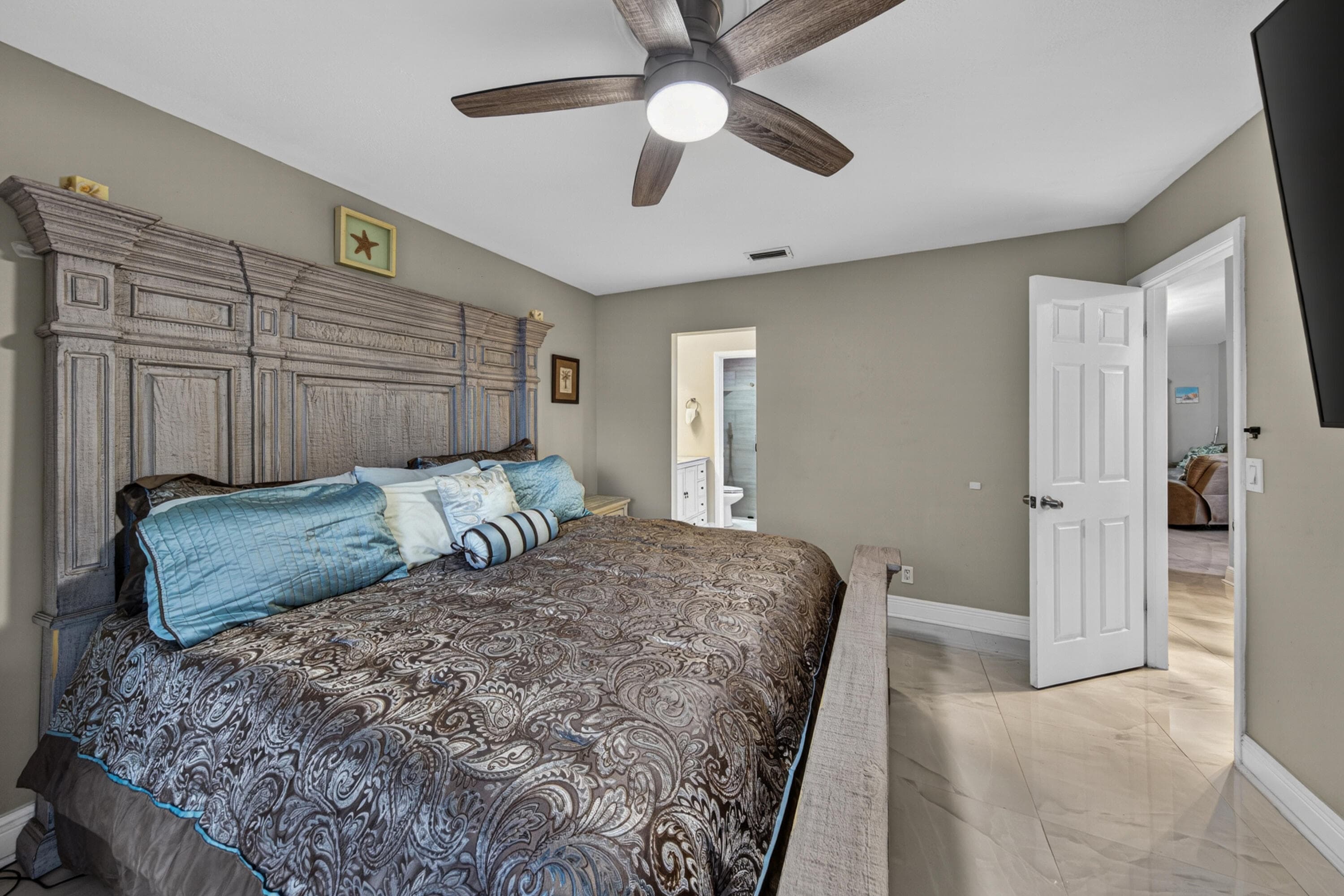 1036 E Lakes Drive, Pompano Beach, FL 33064 — photo 10 of 46