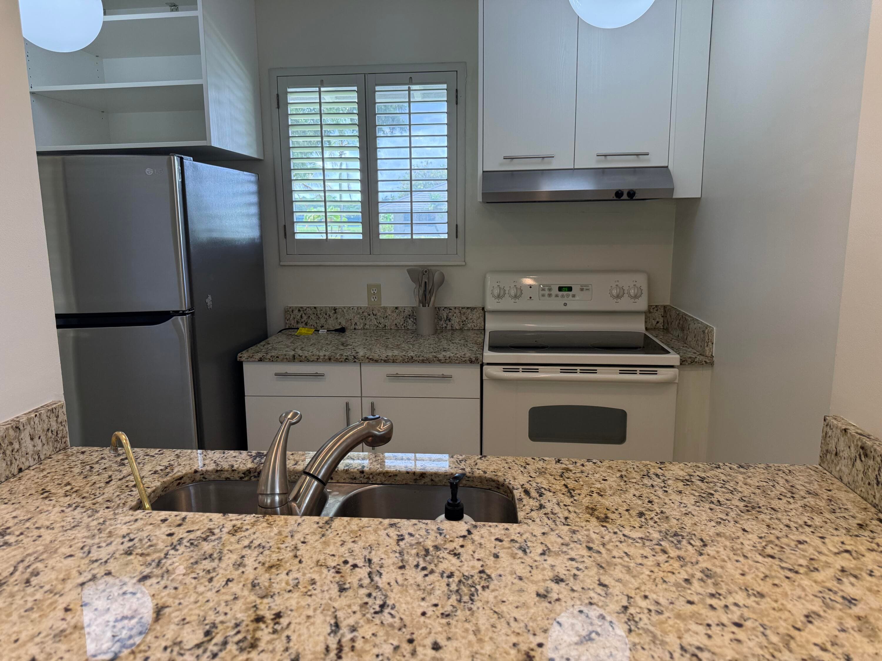 112 Club Drive, Palm Beach Gardens, FL 33418 — photo 7 of 27