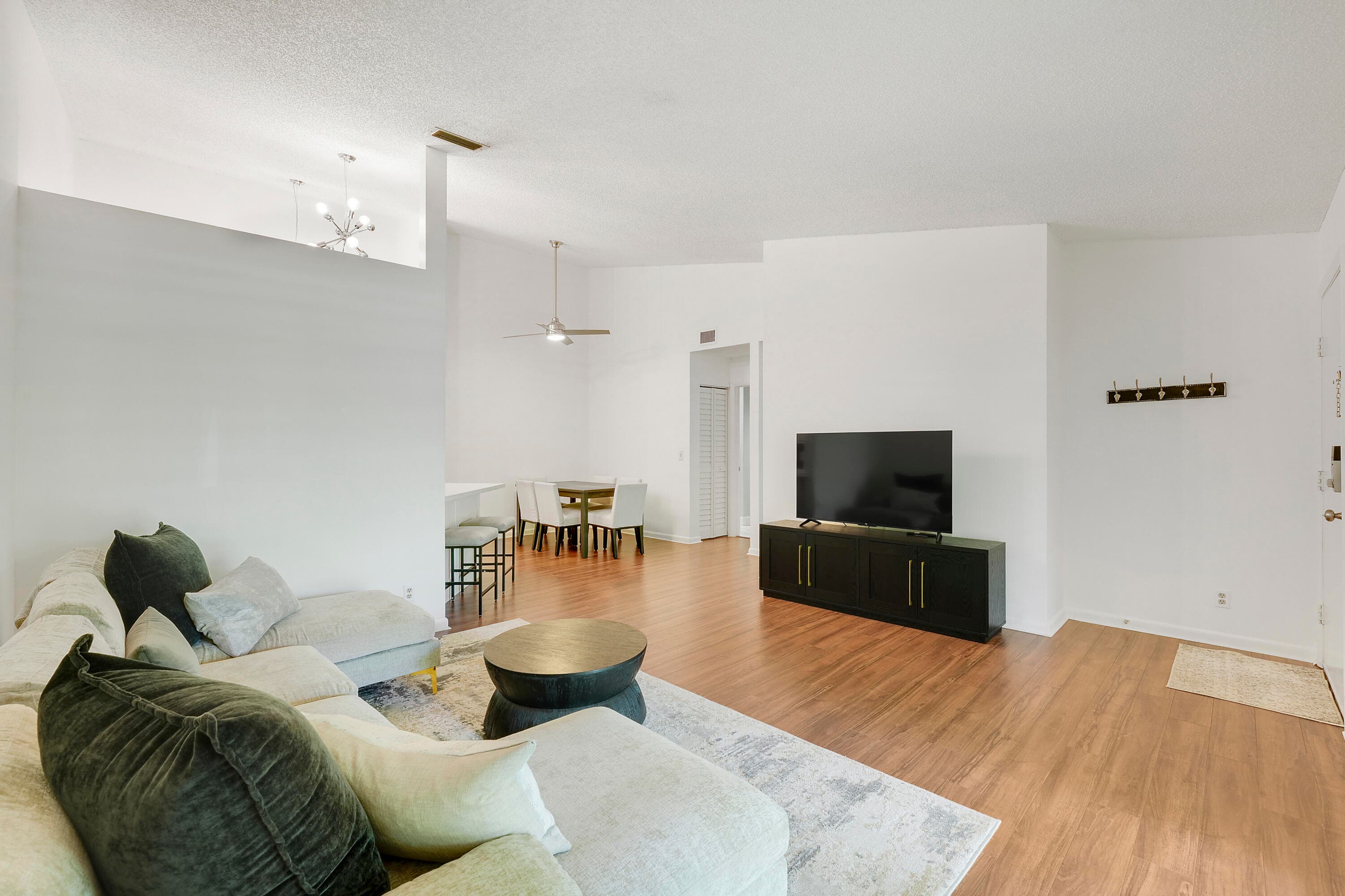 6520 Chasewood Drive Apt G, Jupiter, FL 33458 — photo 4 of 39