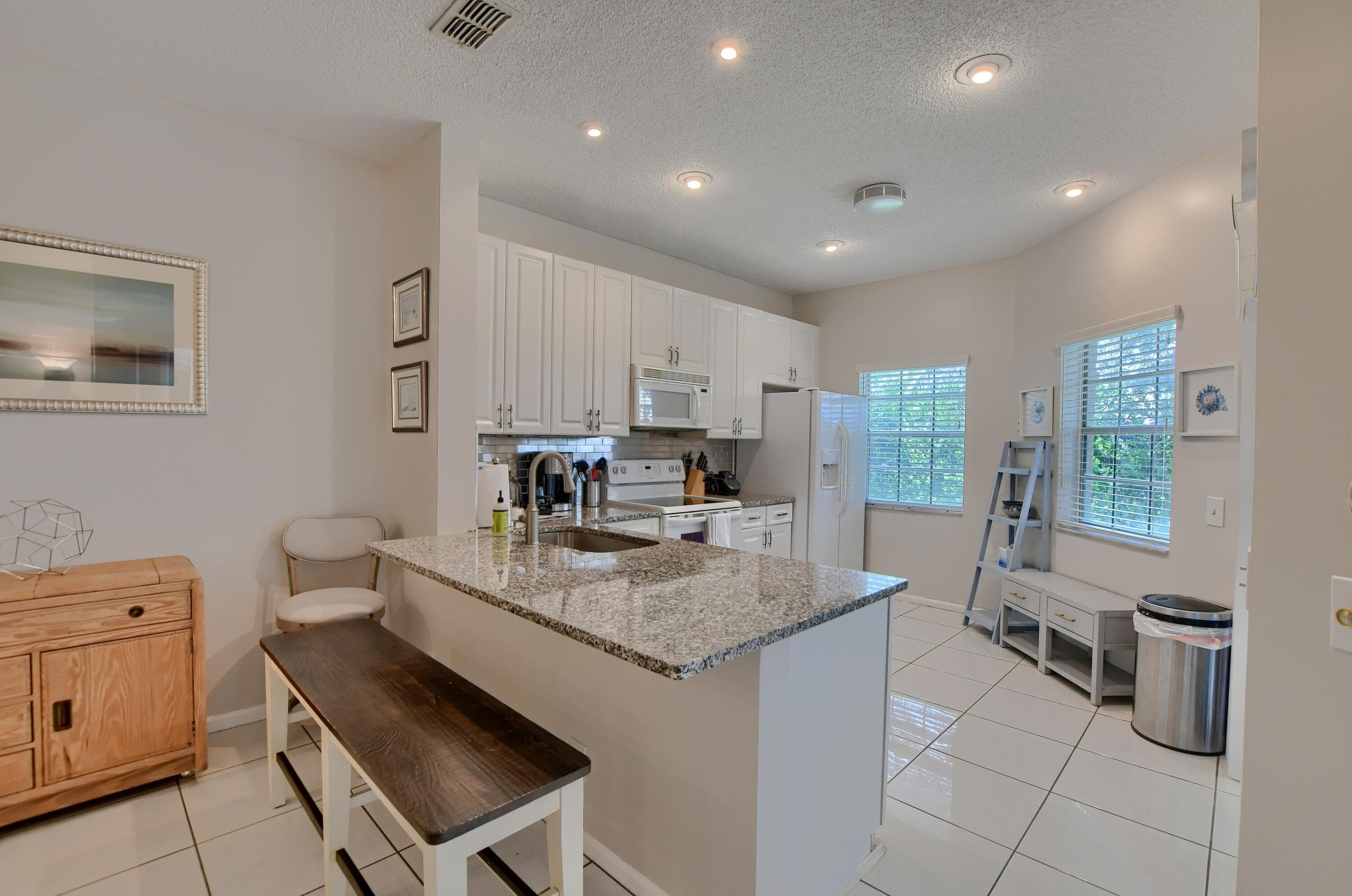 6563 Via Regina, Boca Raton, FL 33433 — photo 9 of 24