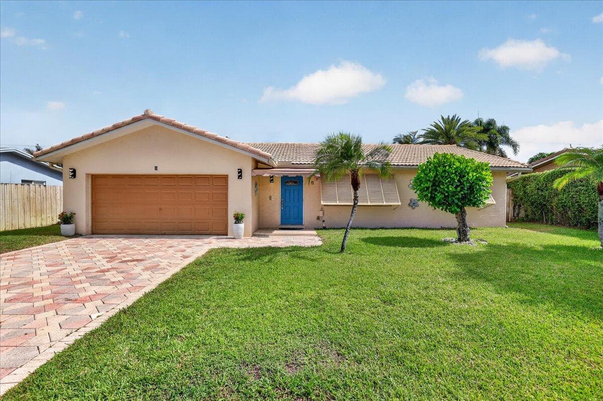 7 Tam O Shanter Lane, Boca Raton, FL 33431 — photo 2 of 35