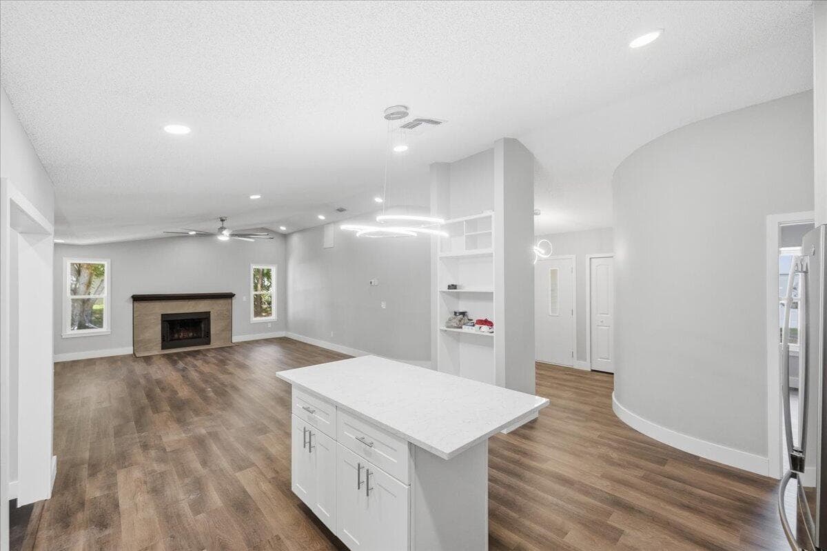 271 NE Naylor St Street, Palm Bay, FL 32907 — photo 10 of 45