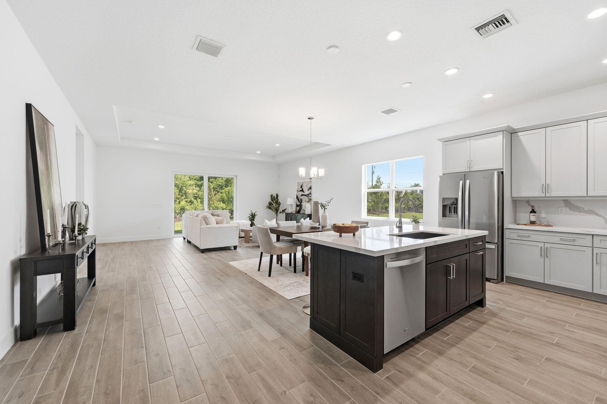 6883 68th Square, Vero Beach, FL 32967 — photo 10 of 30