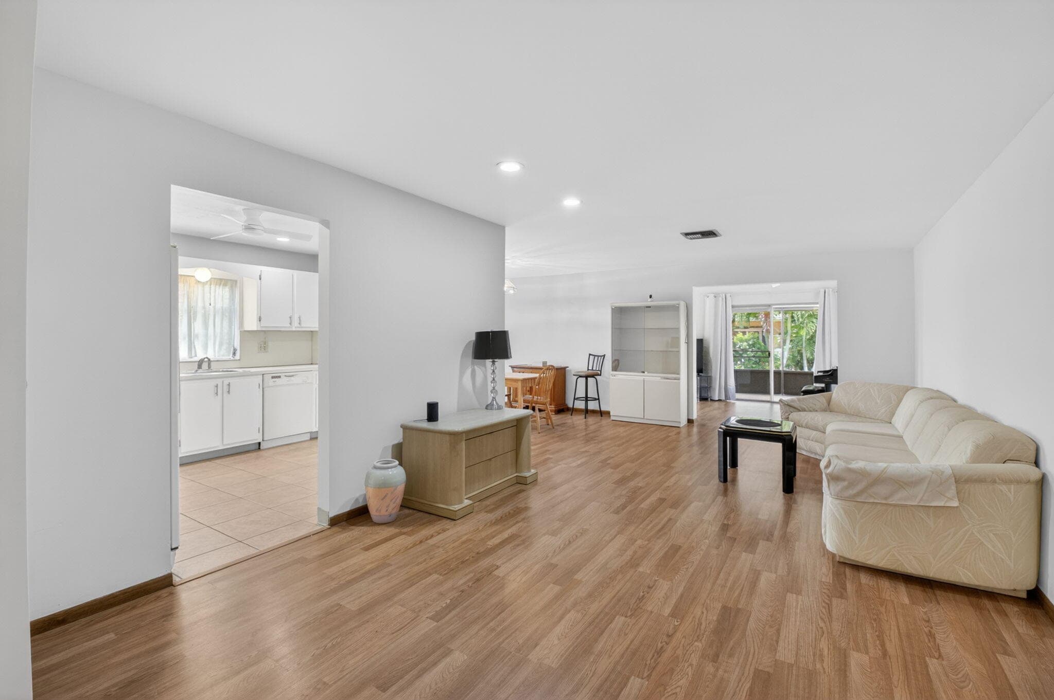 6068 Vía Diana, Delray Beach, FL 33484 — photo 6 of 34