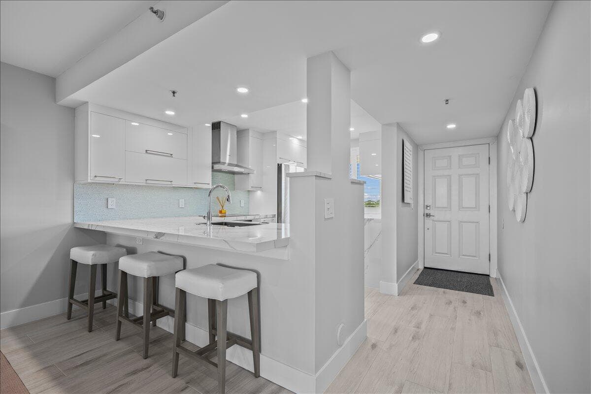 201 S Seas Drive 503, Jupiter, FL 33477 — photo 2 of 34