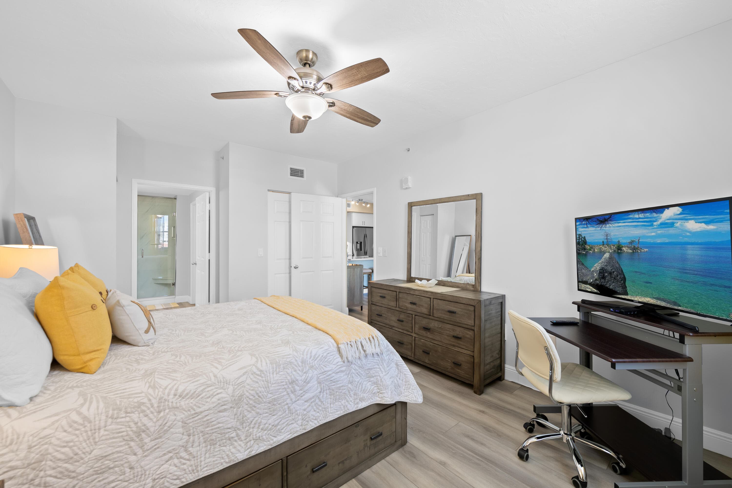720 S Sapodilla Avenue 502, West Palm Beach, FL 33401 — photo 16 of 27