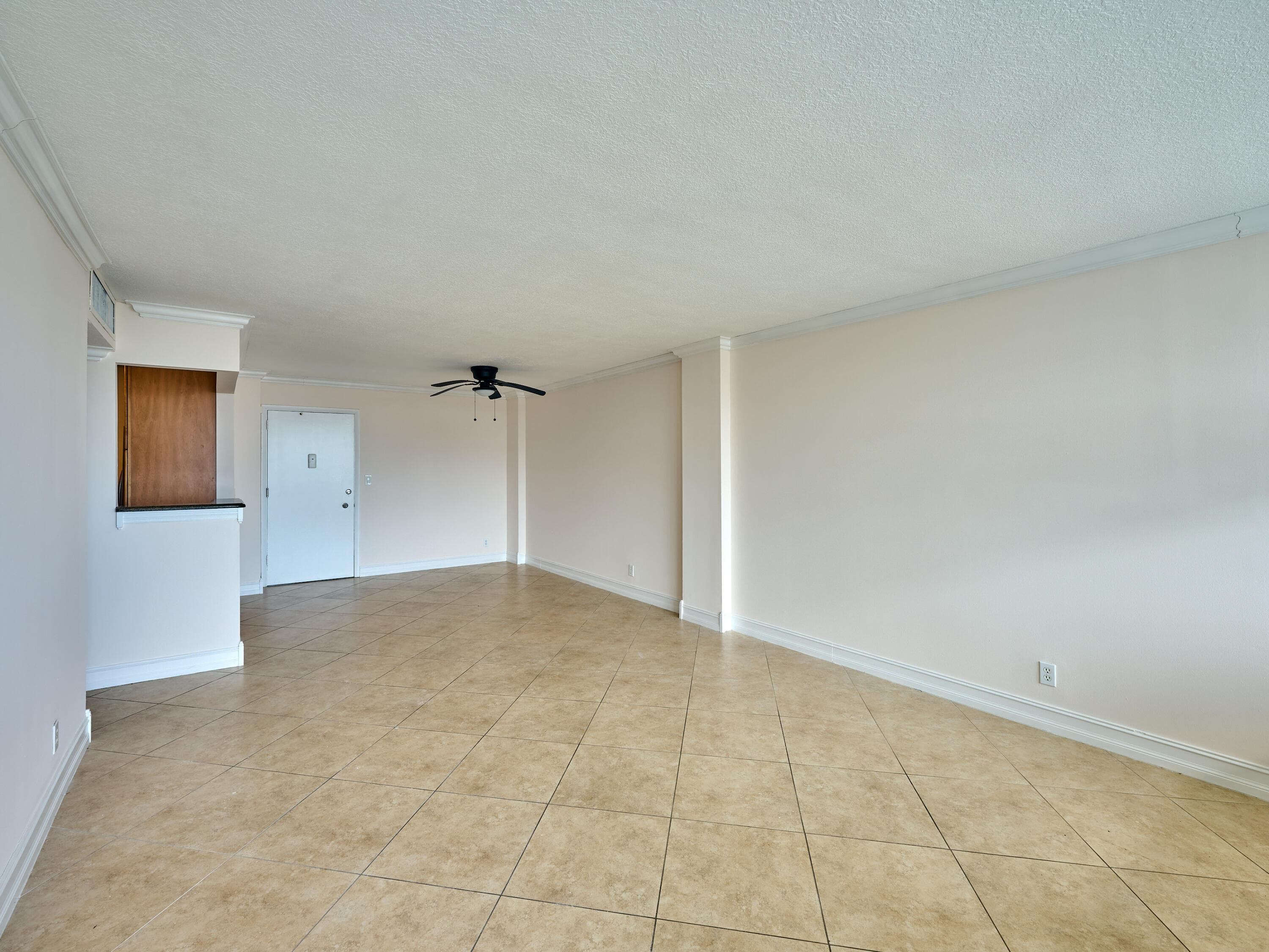 305 N Pompano Beach Boulevard 1204, Pompano Beach, FL 33062 — photo 5 of 44