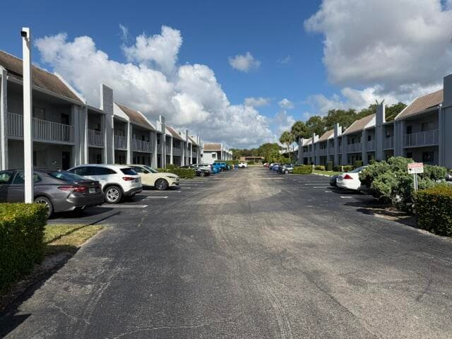 2940 SW 22nd Avenue 702, Delray Beach, FL 33445 — photo 1 of 9