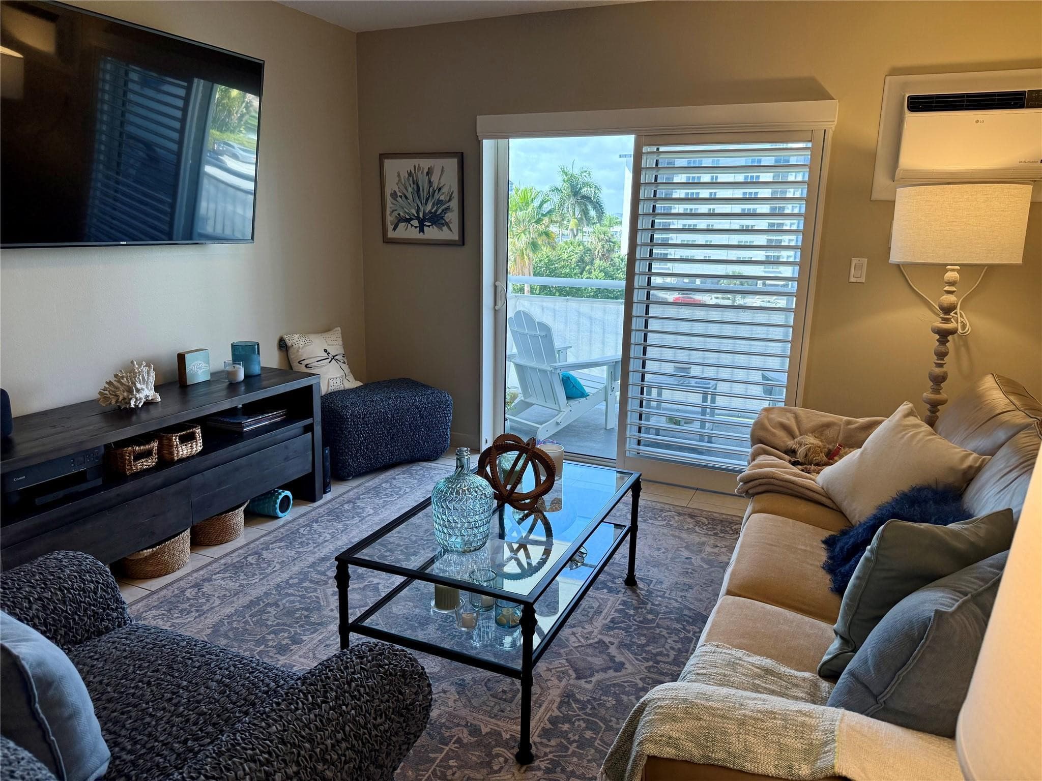 720 Orton Avenue 404, Fort Lauderdale, FL 33304 — photo 12 of 47