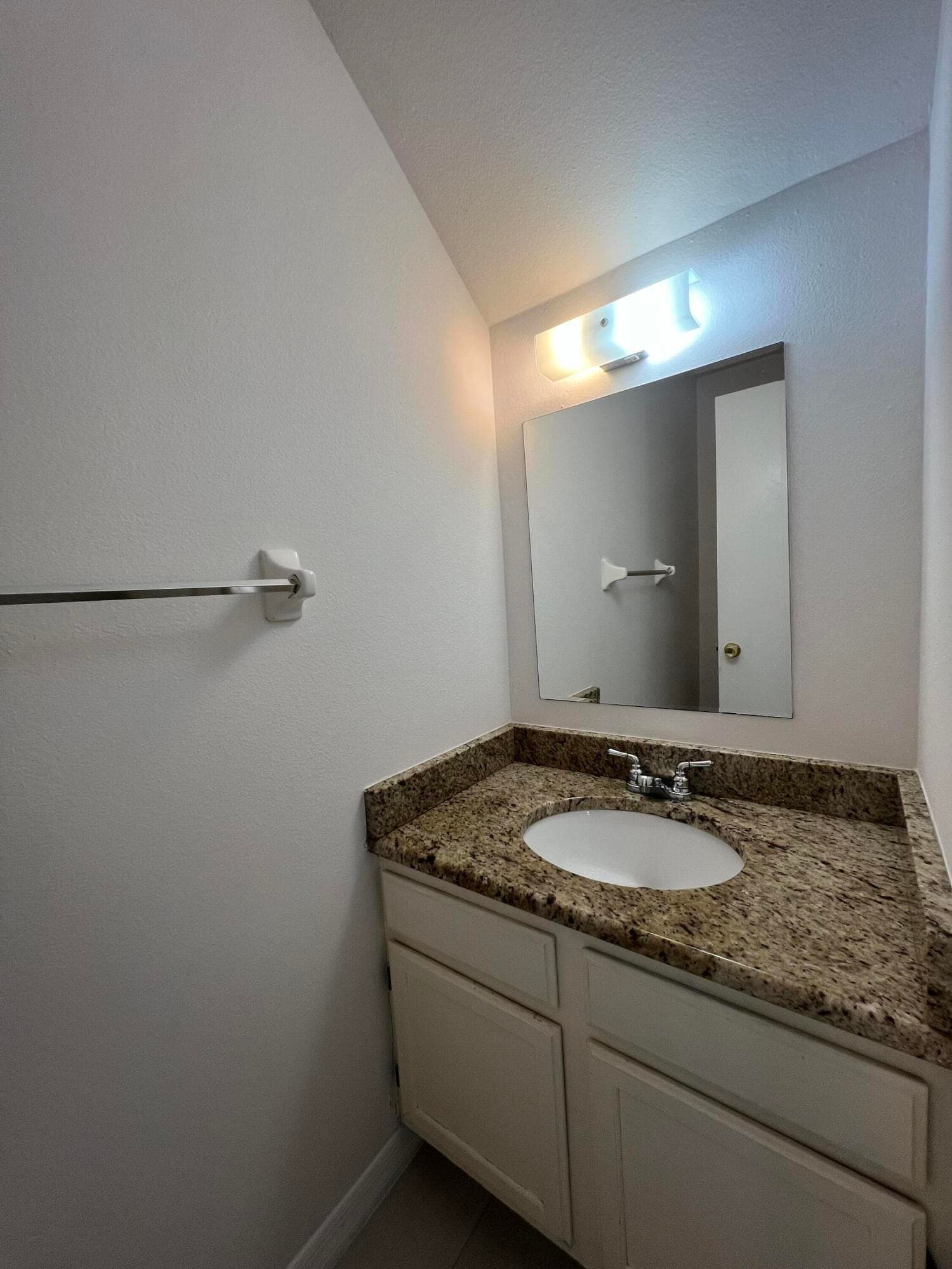 950 Louisiana Avenue, Sebastian, FL 32958 — photo 8 of 18
