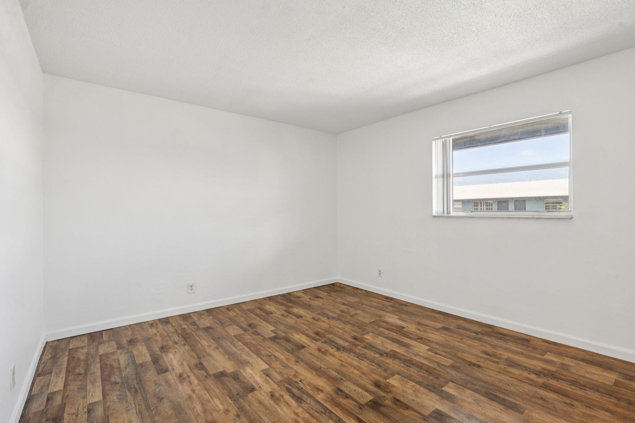 210 NE 38th Street, Oakland Park, FL 33334 — photo 10 of 13