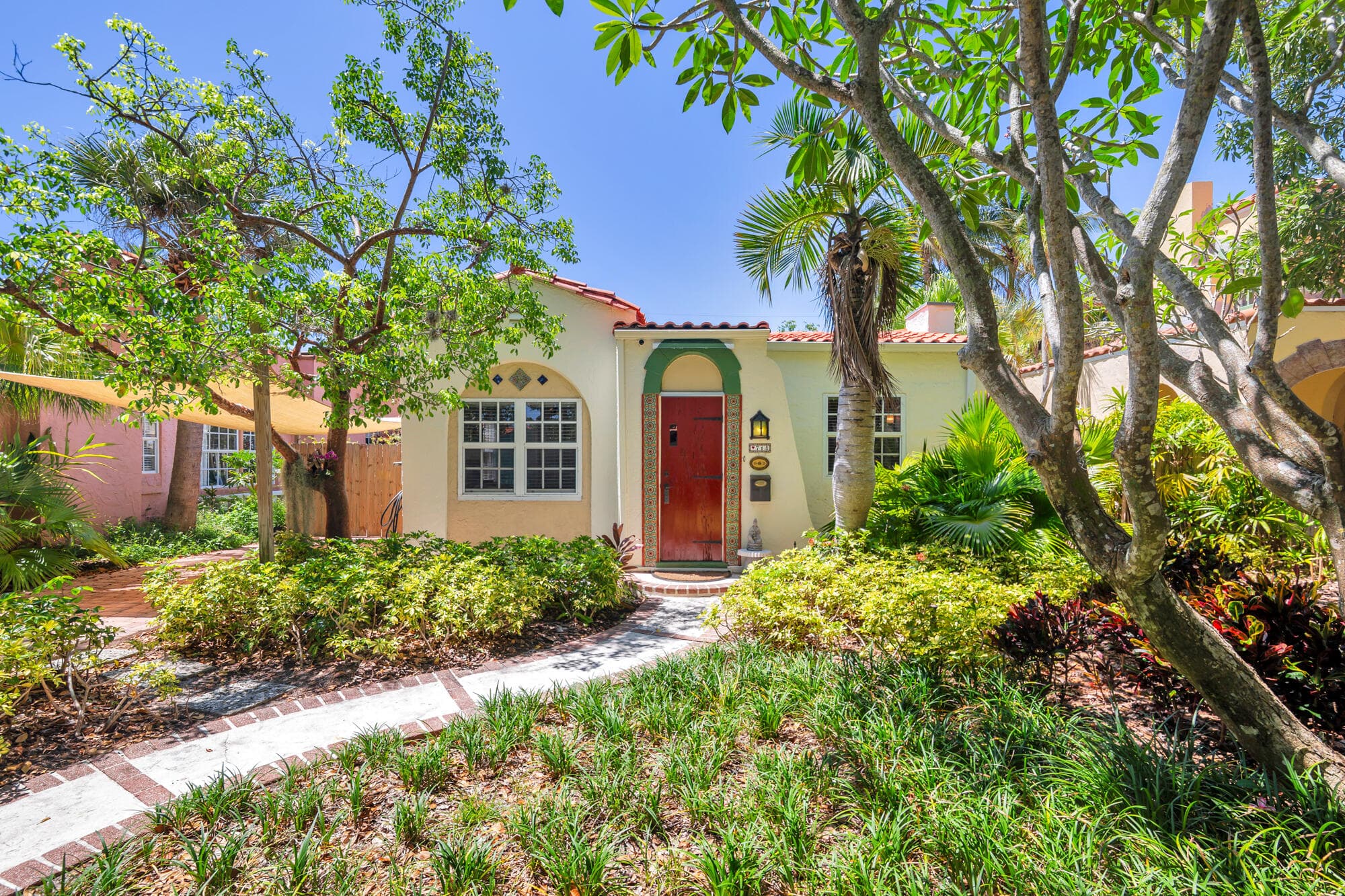 714 Sunset Road, West Palm Beach, FL 33401 — photo 3 of 31
