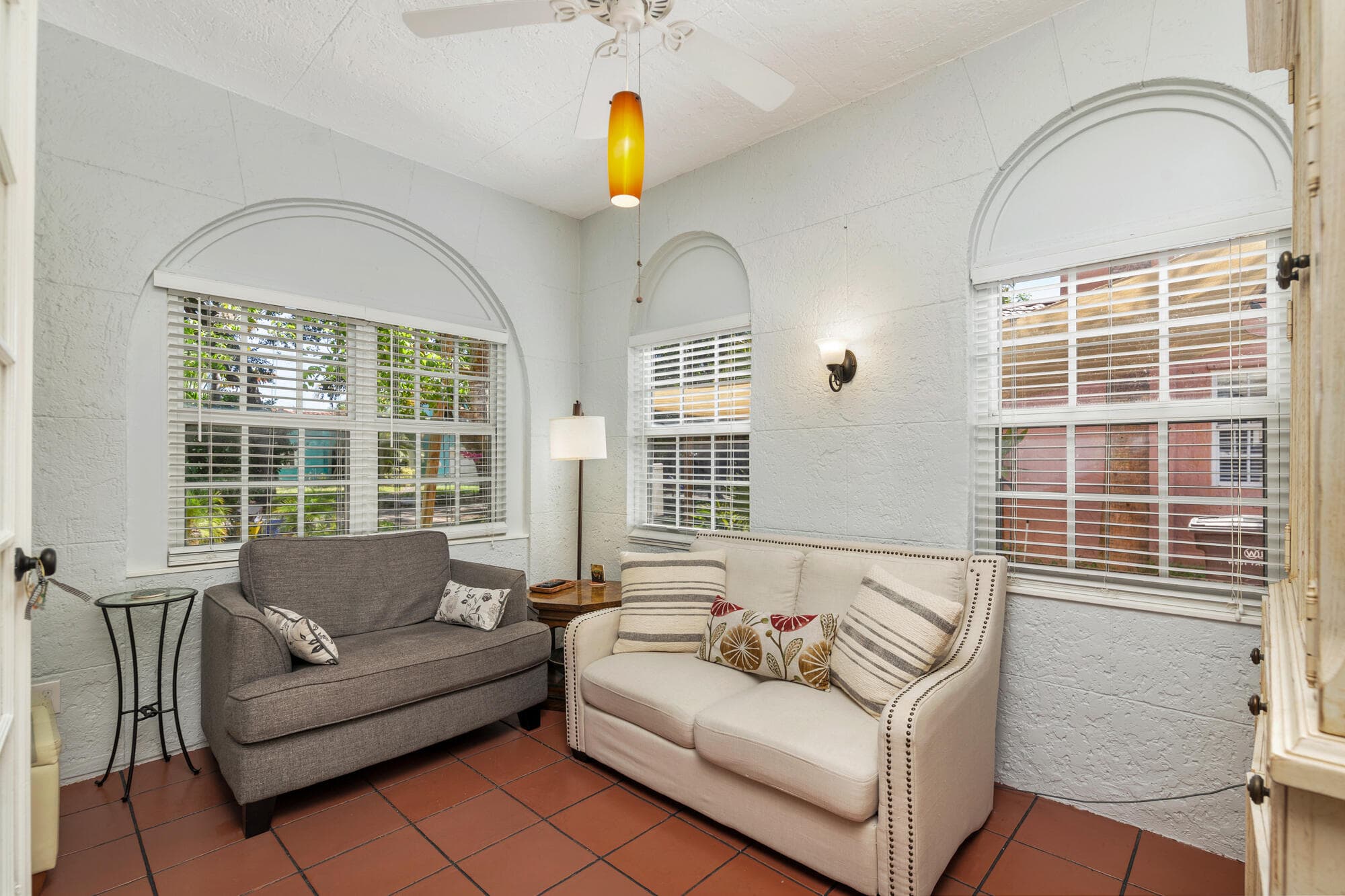 714 Sunset Road, West Palm Beach, FL 33401 — photo 7 of 31