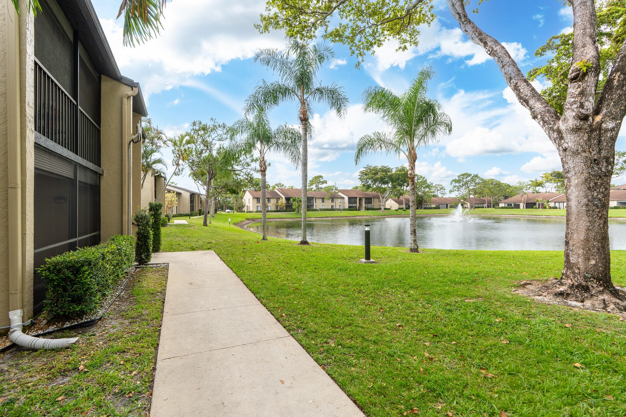713 Sunny Pine Way G1, Greenacres, FL 33415 — photo 1 of 44