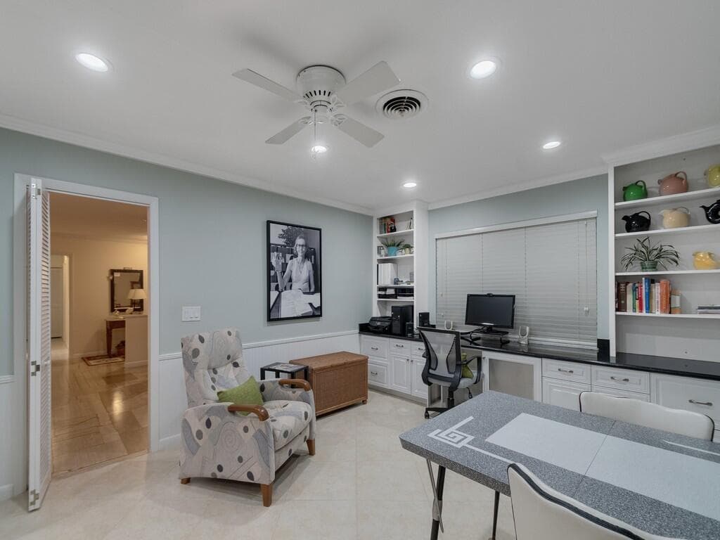 2301 Avalon Avenue, Vero Beach, FL 32960 — photo 33 of 54