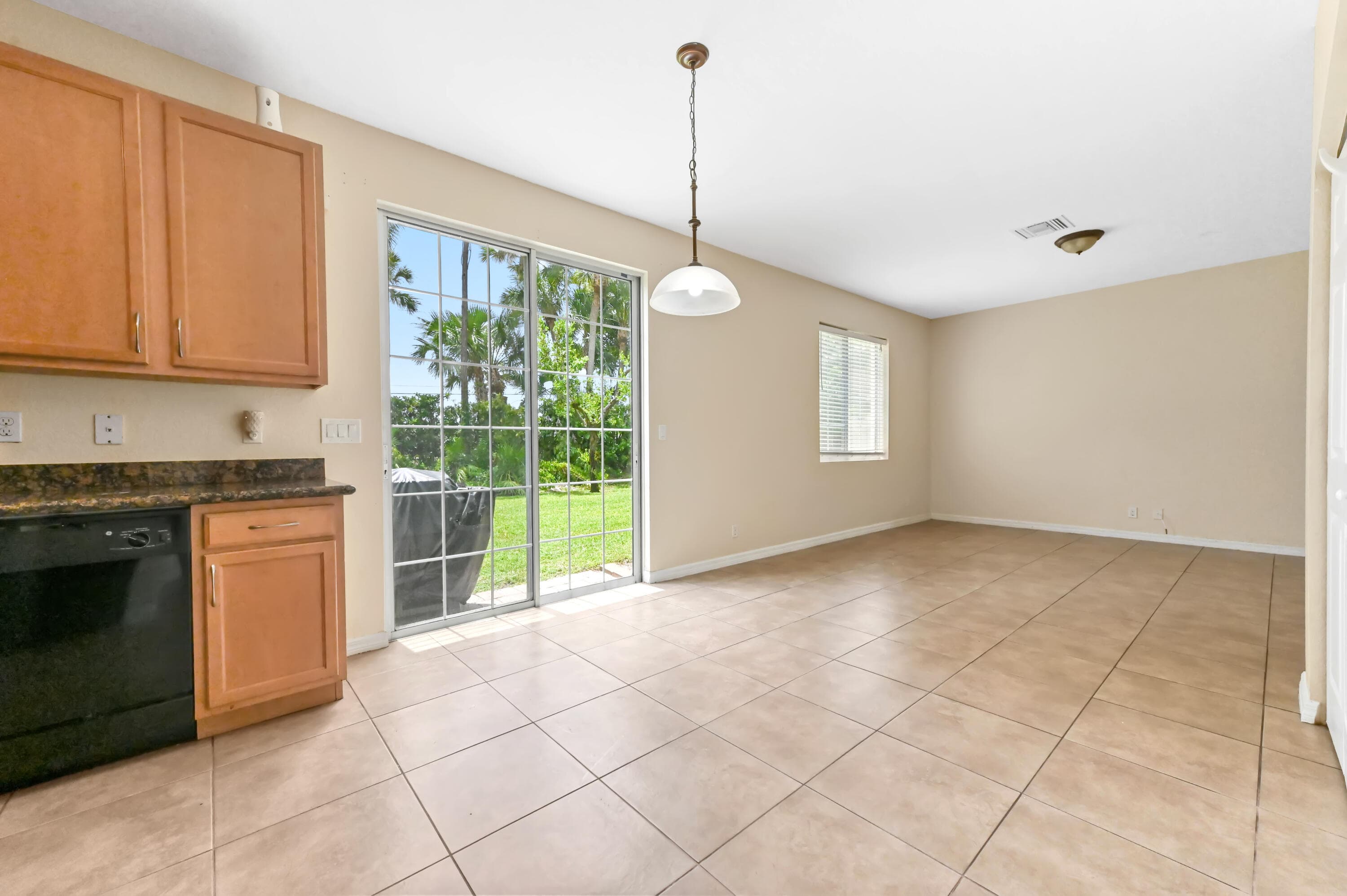 6819 Osage Circle, West Palm Beach, FL 33413 — photo 9 of 34