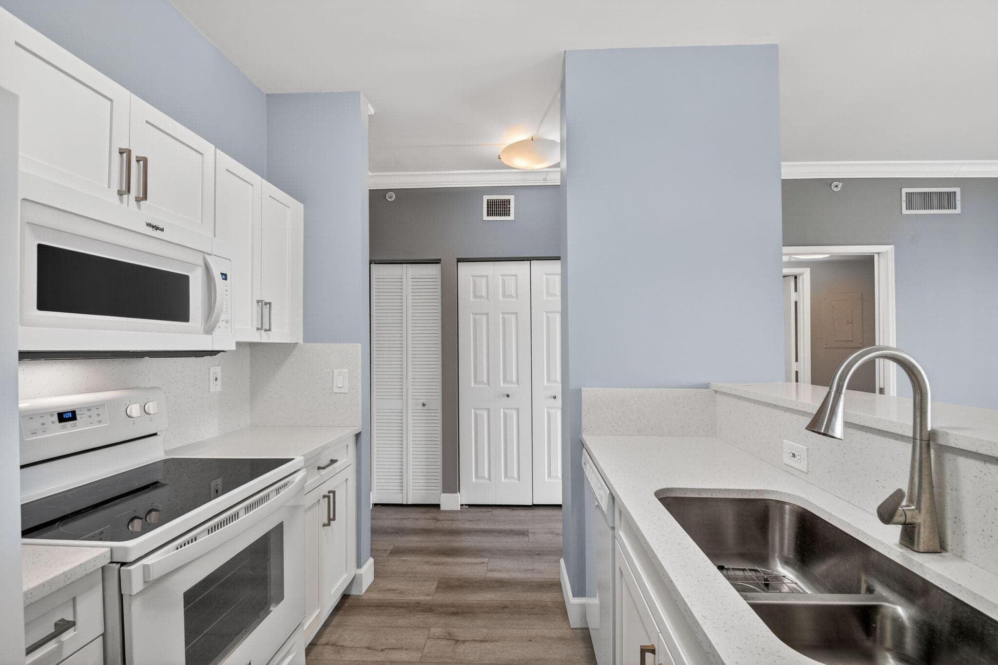 651 Okeechobee Boulevard 1008, West Palm Beach, FL 33401 — photo 13 of 57
