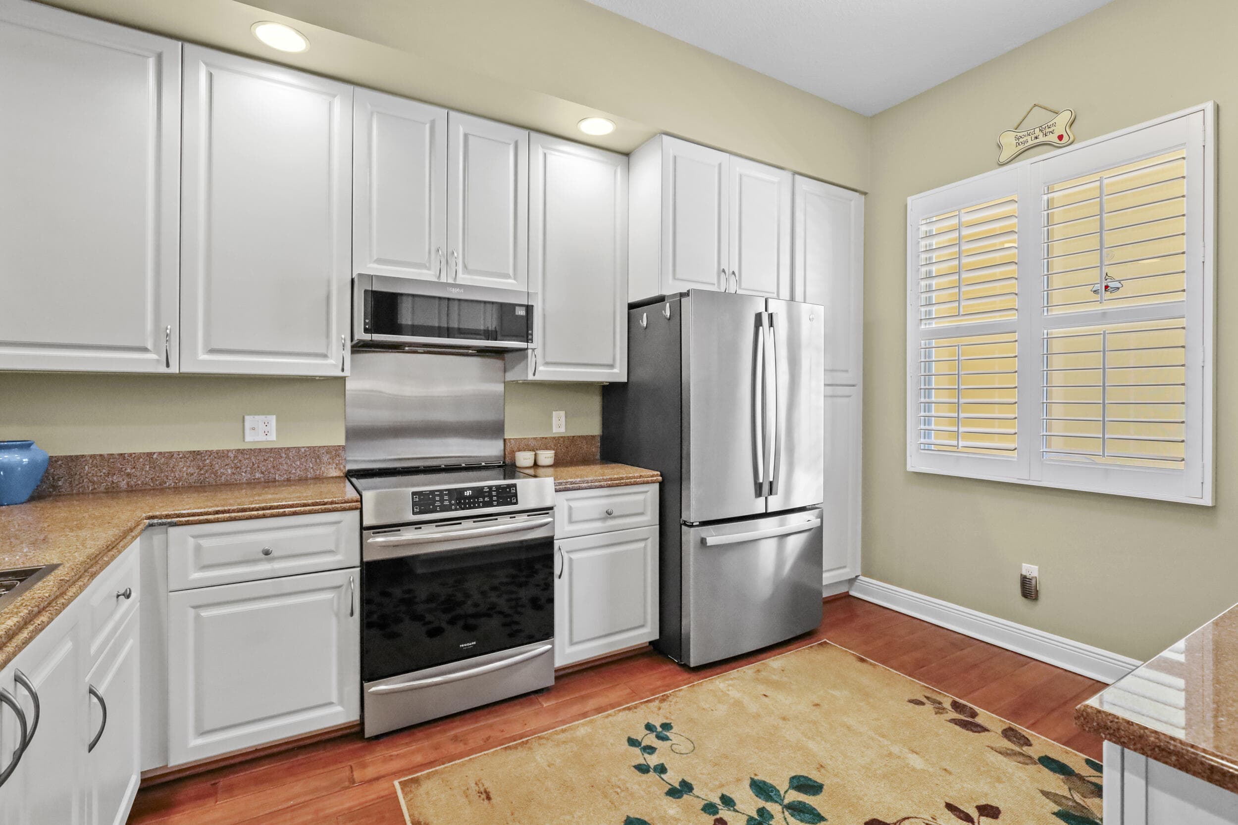 25 Harbour Isle Dr W 205, Fort Pierce, FL 34949 — photo 4 of 36