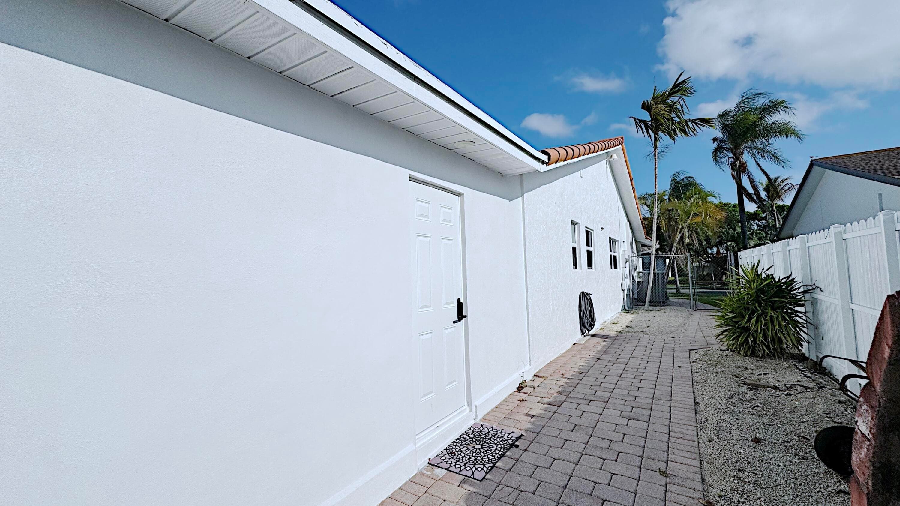 411 SE 4th Street, Dania Beach, FL 33004 — photo 69 of 70