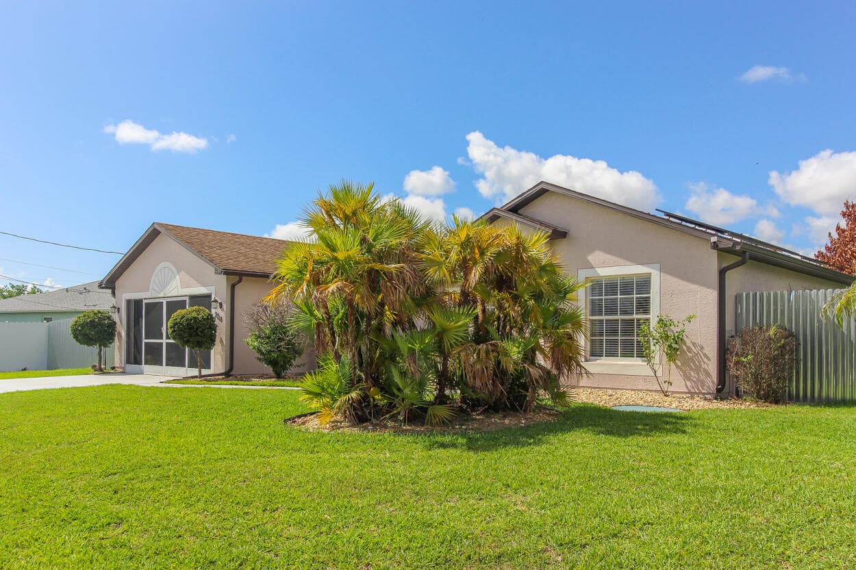 2718 SW Hamilton Avenue, Port St. Lucie, FL 34987 — photo 9 of 46
