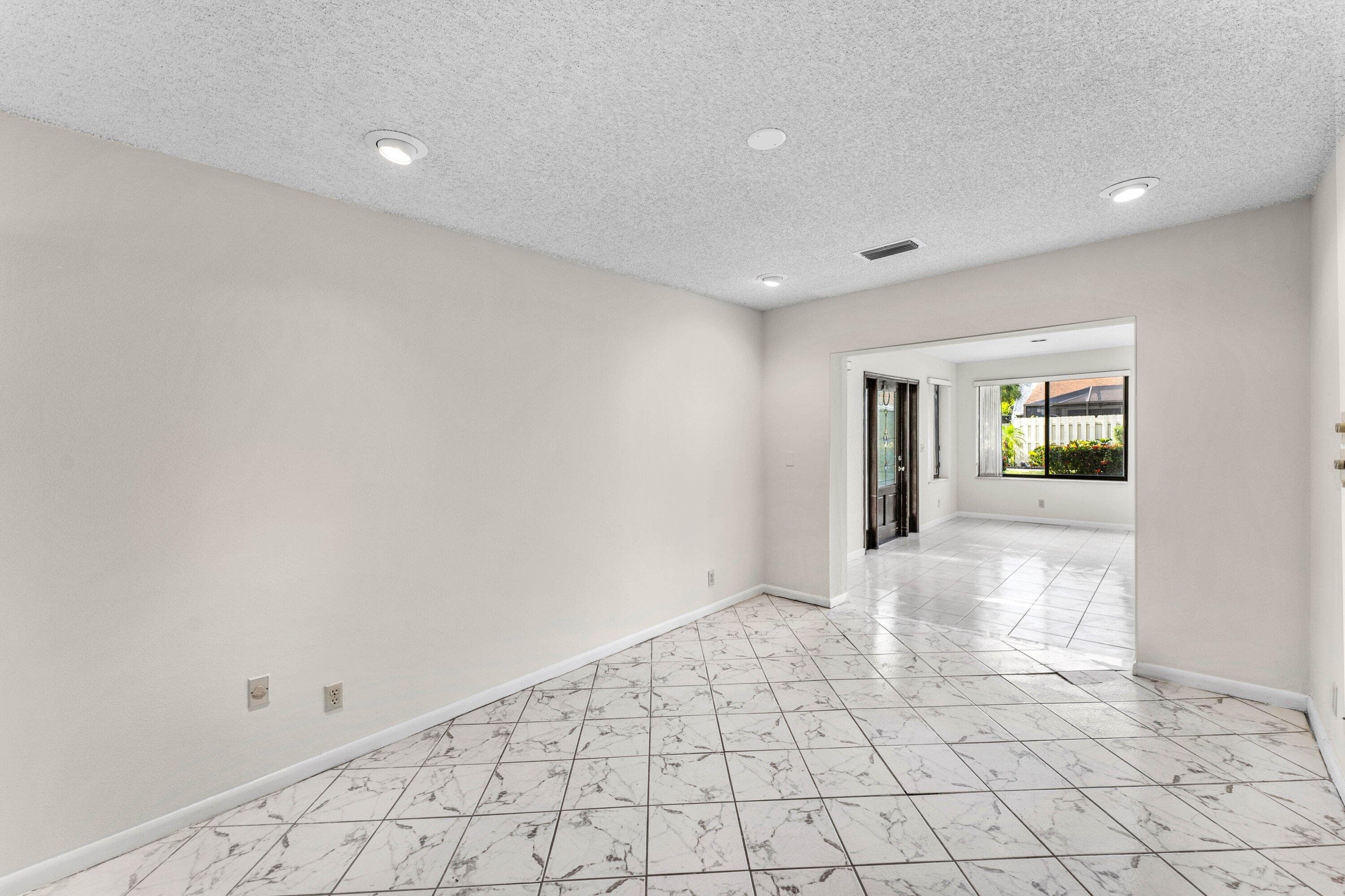 900 NW 30th Avenue D, Delray Beach, FL 33445 — photo 19 of 37