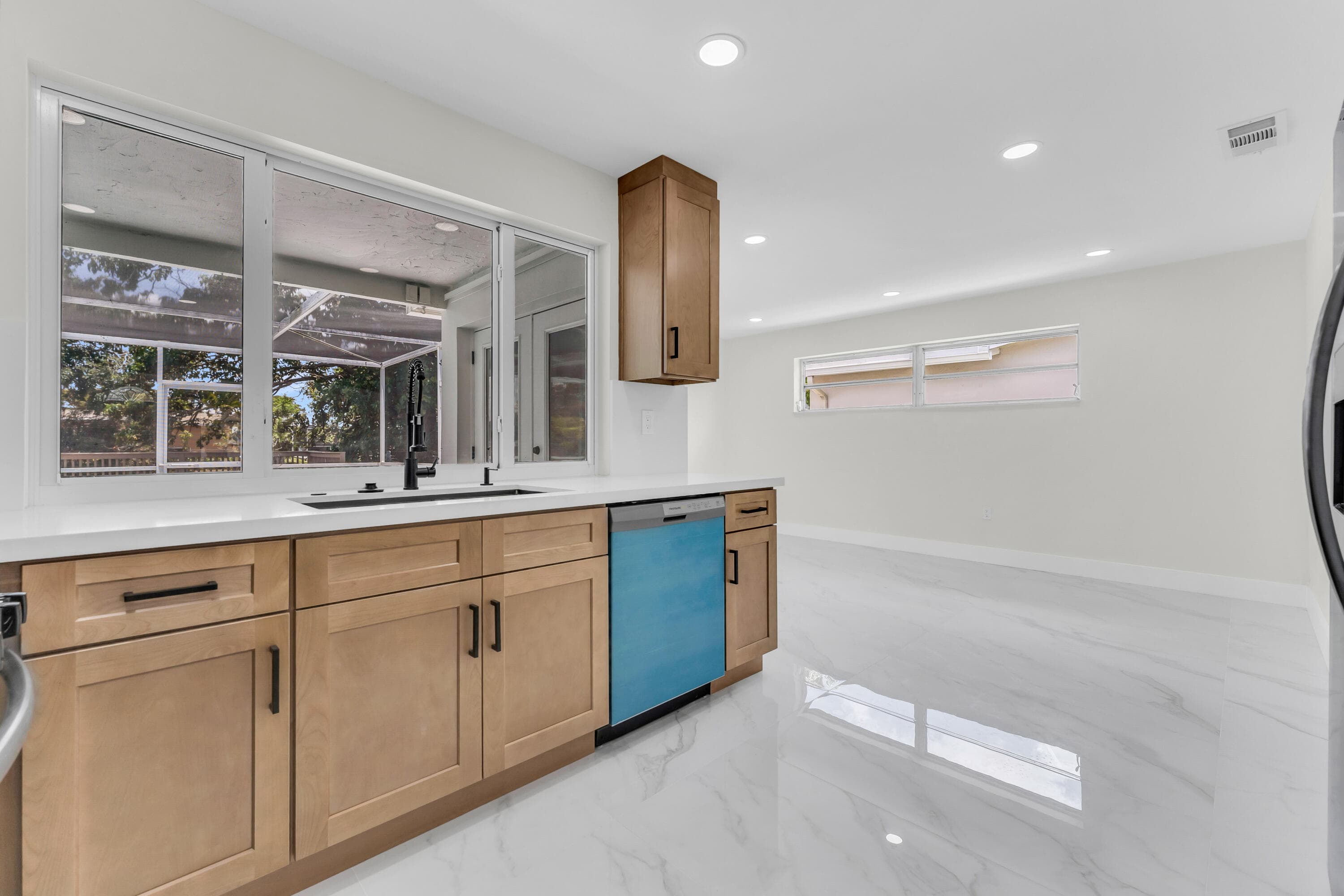 9351 NW 20th Place, Sunrise, FL 33322 — photo 11 of 46