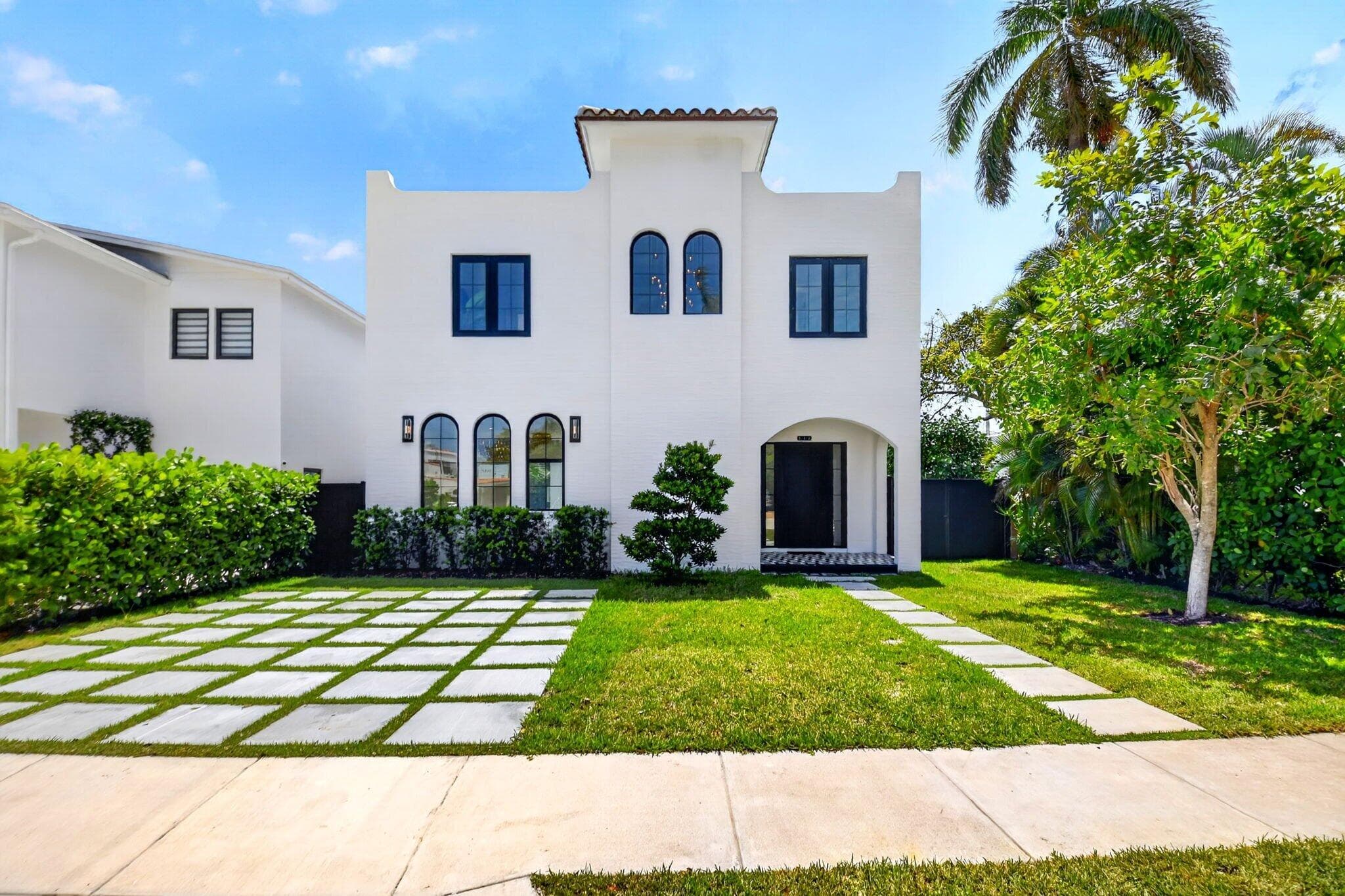 312 Plymouth Road, West Palm Beach, FL 33405 — photo 2 of 29