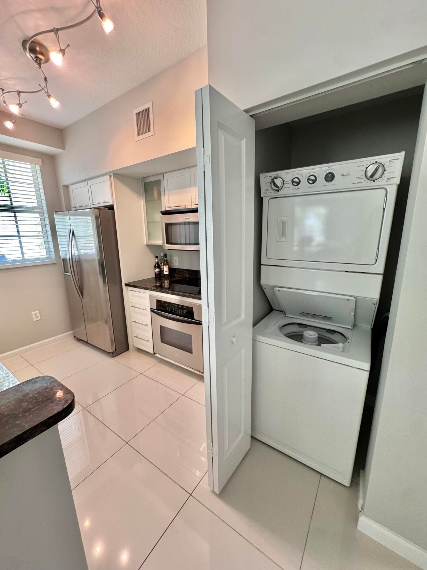 225 NE 1st Street 405, Delray Beach, FL 33444 — photo 12 of 23