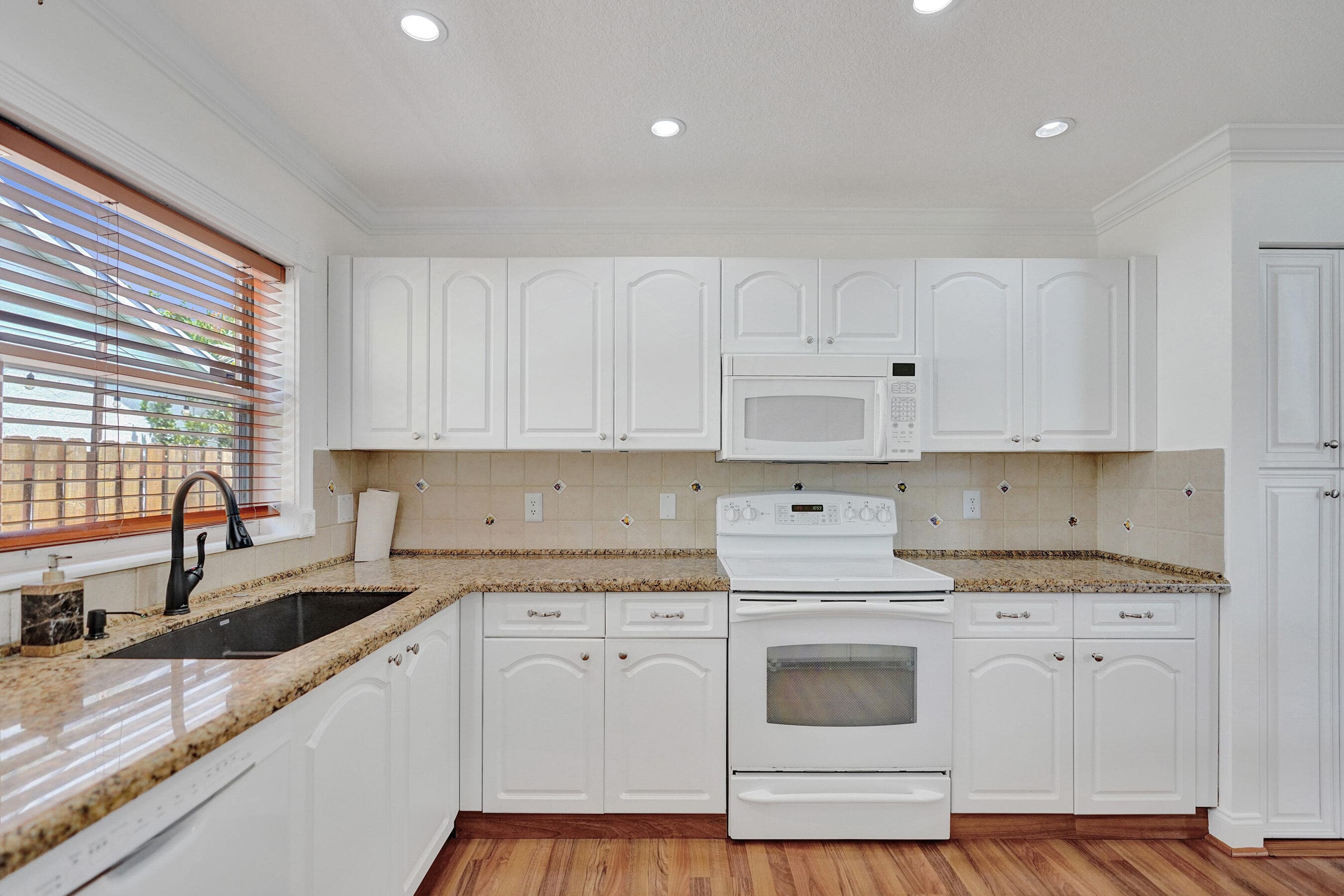 6817 Barnwell Drive, Boynton Beach, FL 33437 — photo 6 of 23