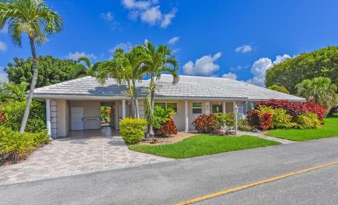 437 French Royale Circle, Atlantis, FL 33462 — photo