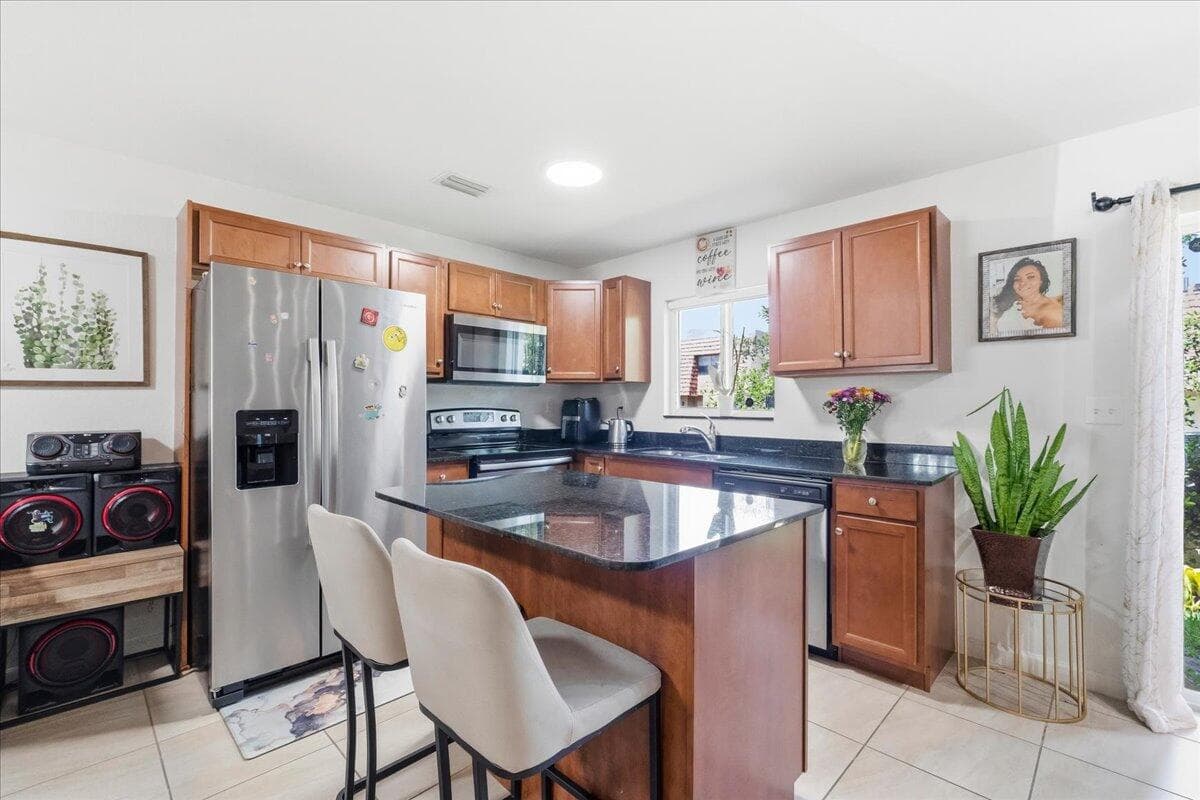 1340 SW 53rd Avenue, North Lauderdale, FL 33068 — photo 9 of 28