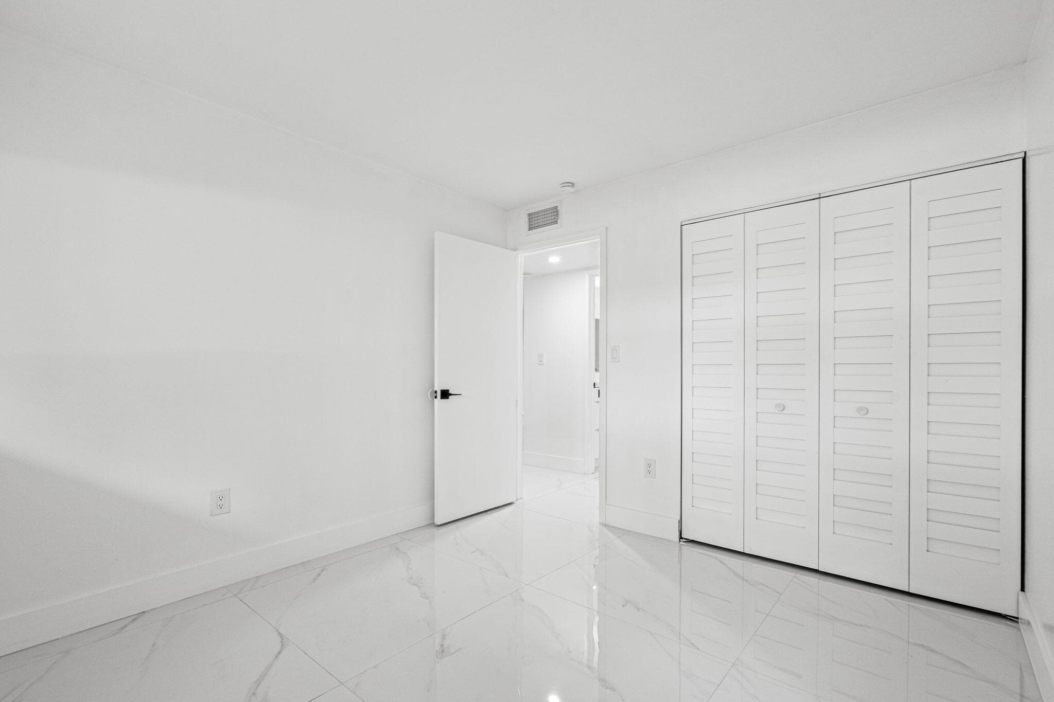 510 W Park Drive 104-3, Miami, FL 33172 — photo 10 of 37