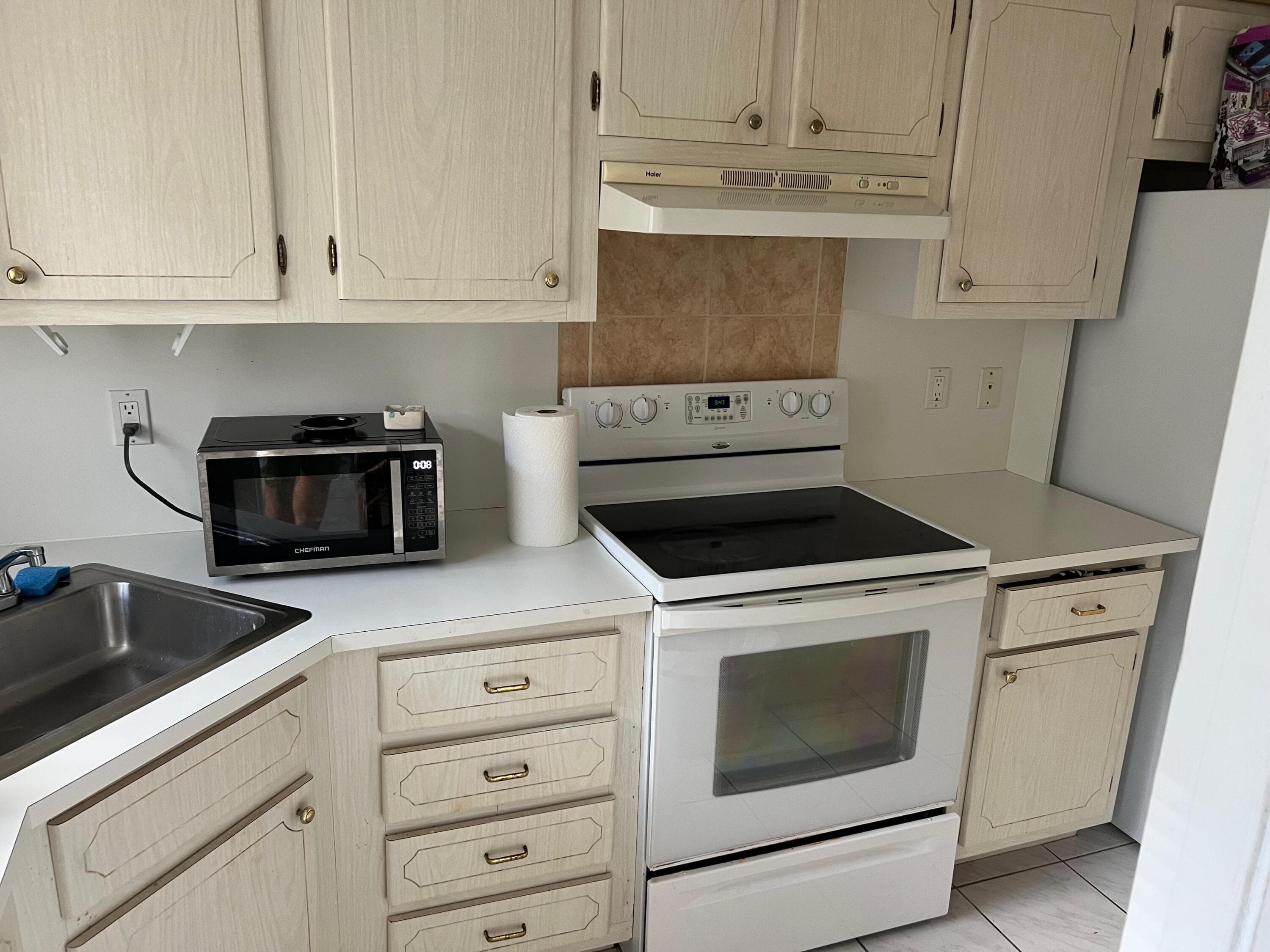 1818 Rodman Street 2c, Hollywood, FL 33020 — photo 16 of 34