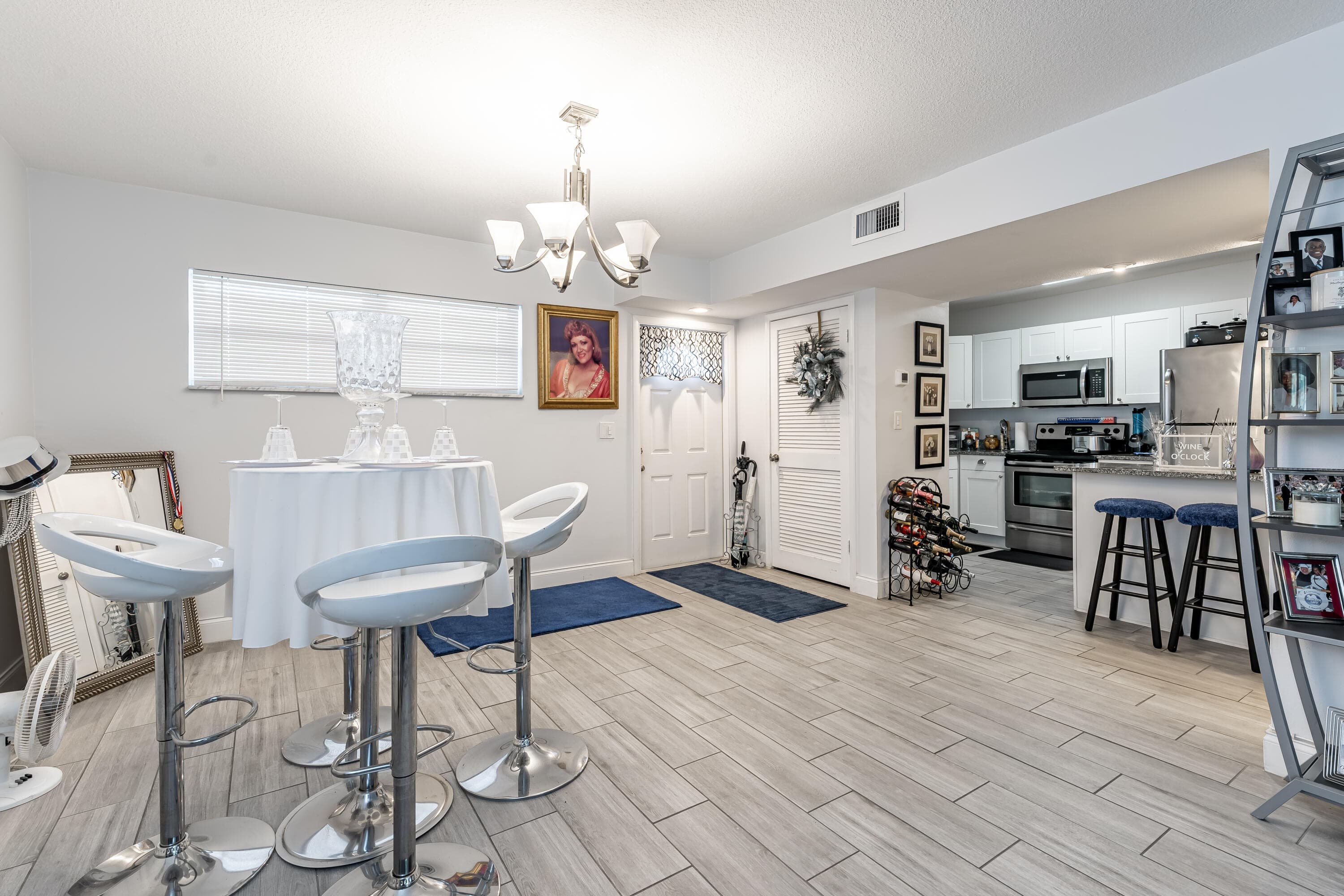 8911 S Hollybrook Boulevard 306, Pembroke Pines, FL 33025 — photo 1 of 50