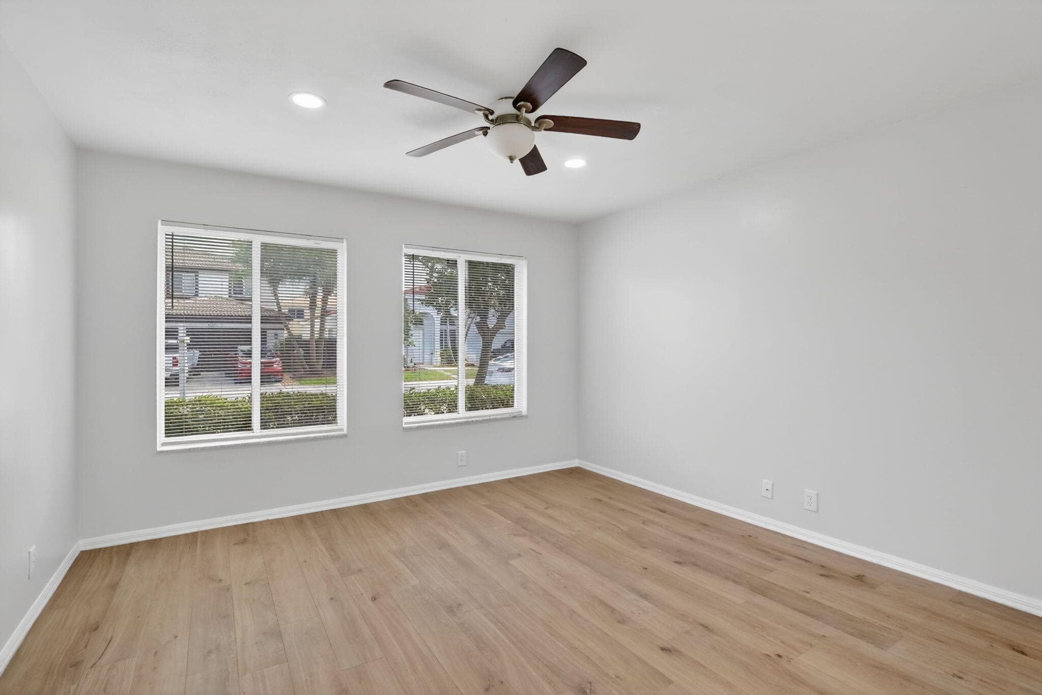 10772 SW 14th Place, Davie, FL 33324 — photo 7 of 42