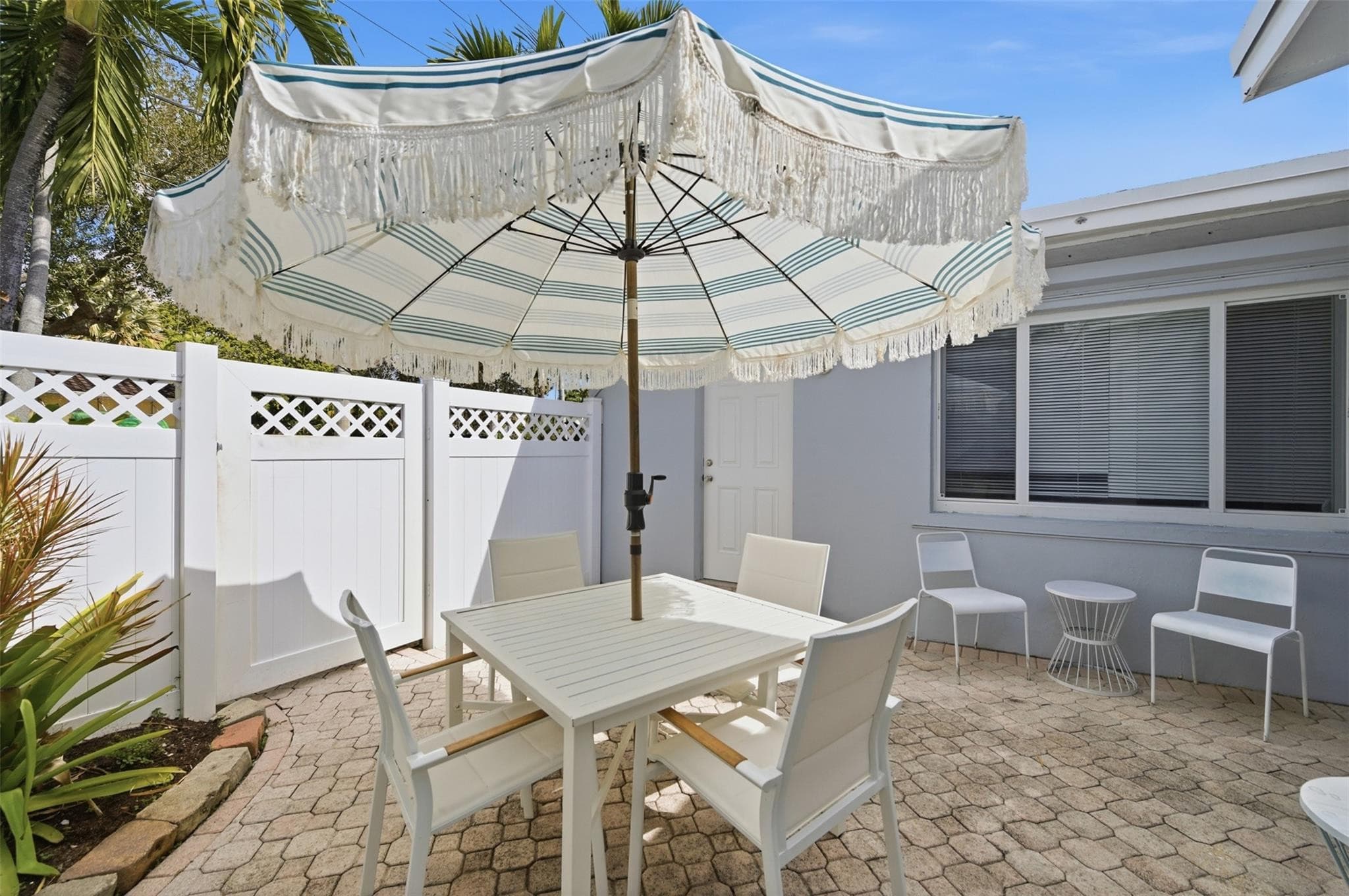1614 NE 7th Street, Fort Lauderdale, FL 33304 — photo 3 of 18
