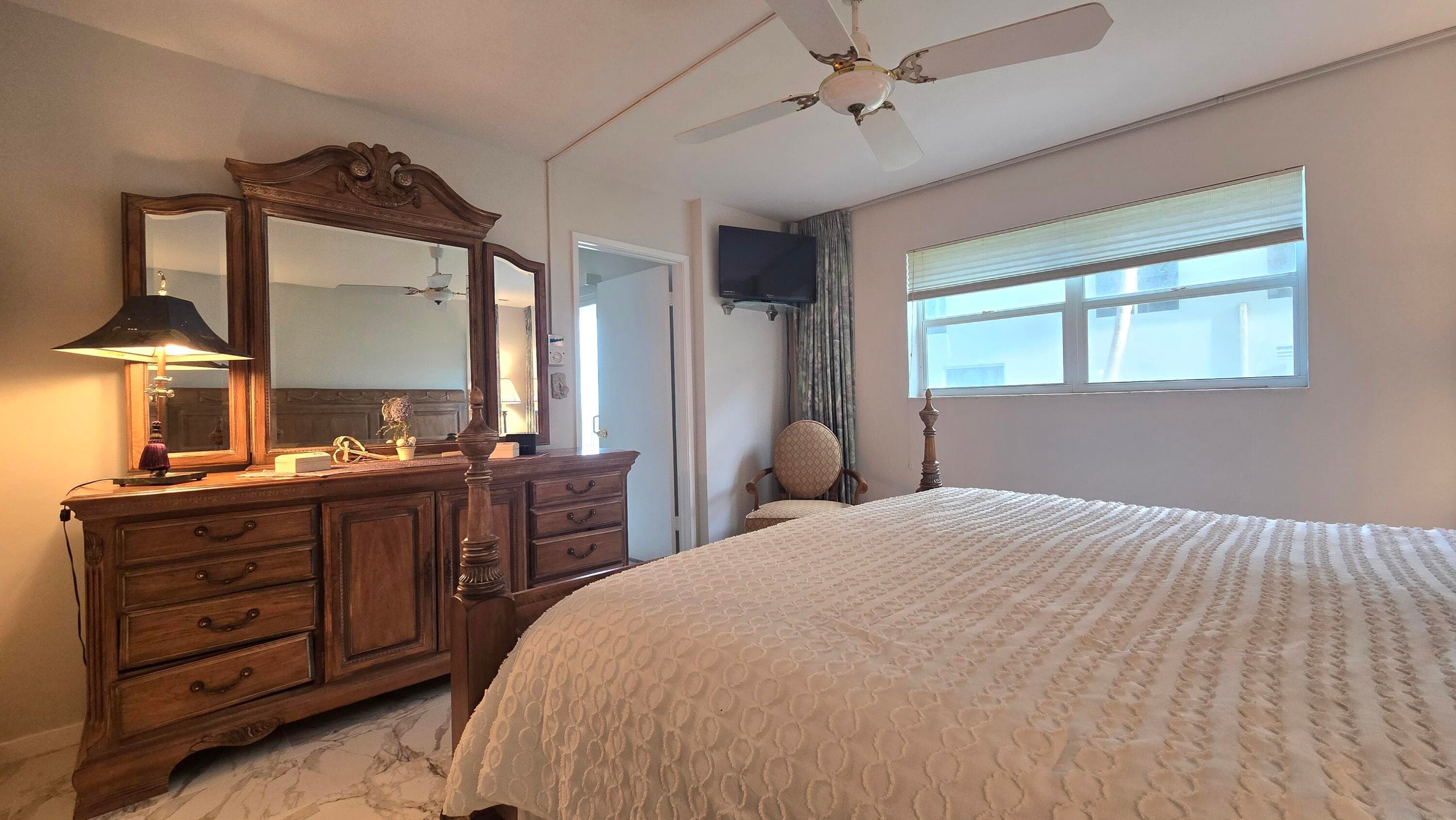1161 Hillsboro Mile 107, Hillsboro Beach, FL 33062 — photo 28 of 53