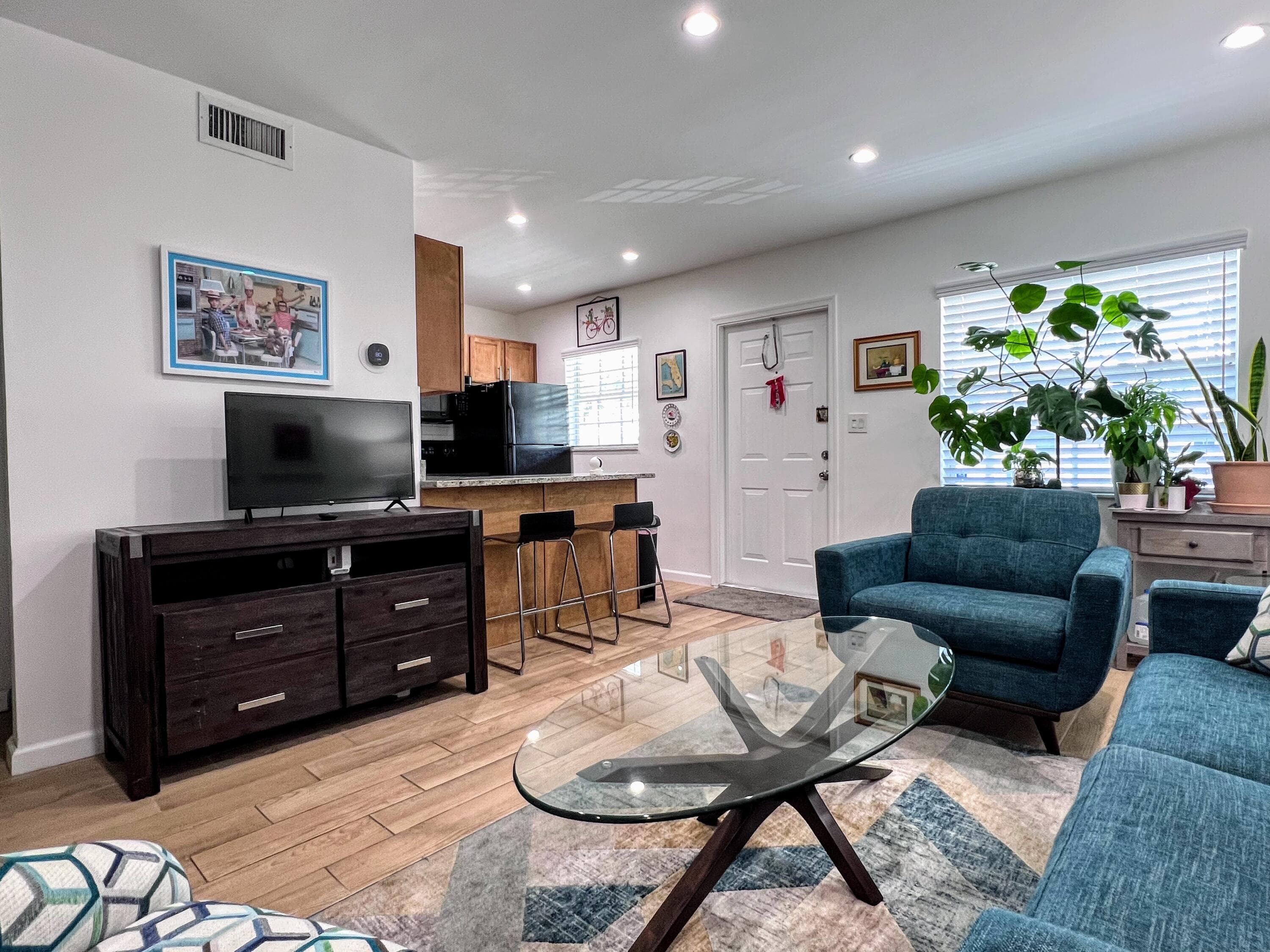 2660 NE 8th Avenue 112, Wilton Manors, FL 33334 — photo 4 of 26