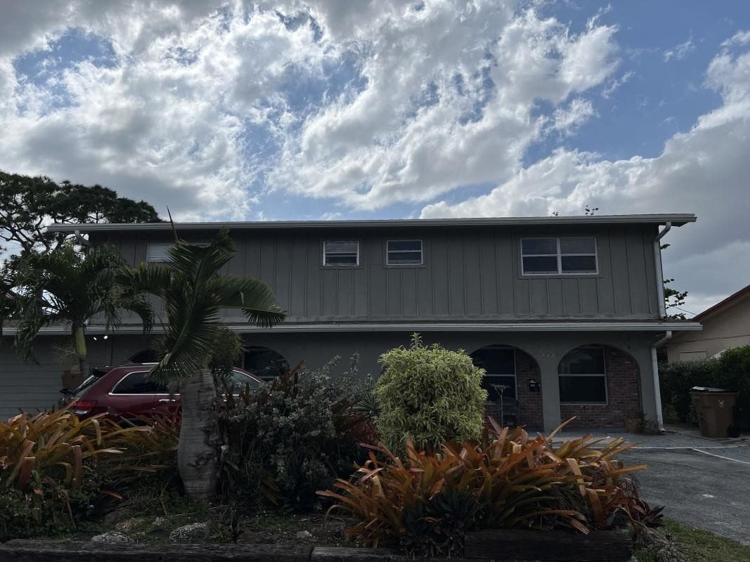 279 SE 8th Terrace A, Deerfield Beach, FL 33441 — photo 1 of 7