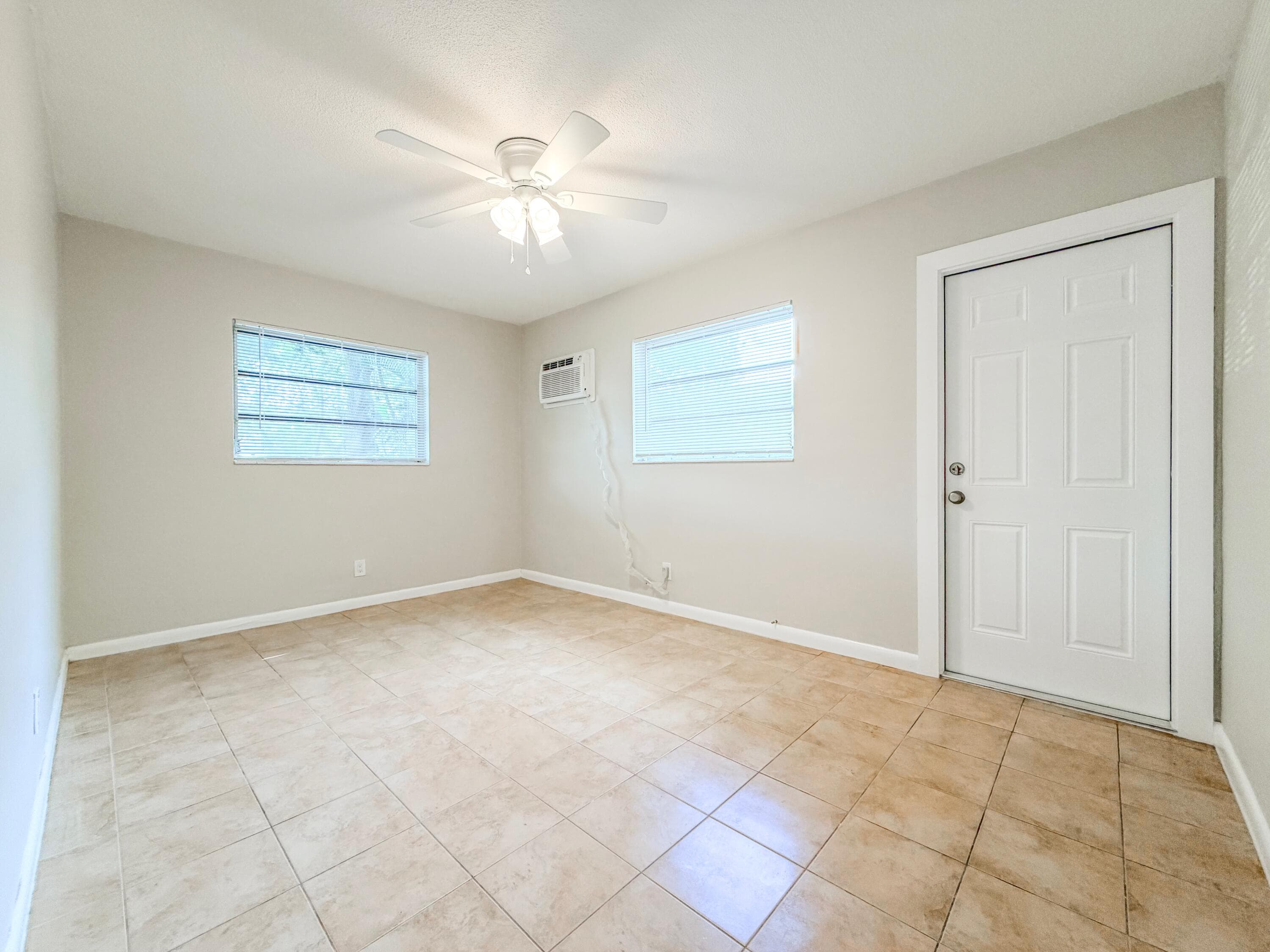 1101 NE 23rd Terrace #4, Pompano Beach, FL 33062 — photo 5 of 14