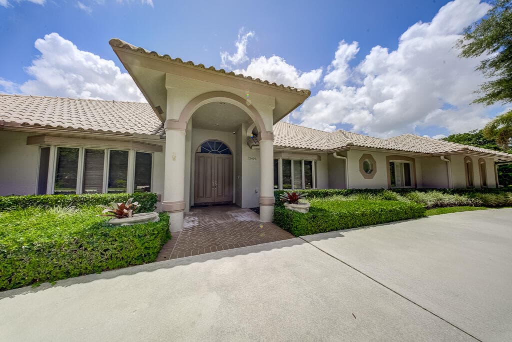 13406 Doubletree Circle, Wellington, FL 33414 — photo 6 of 86