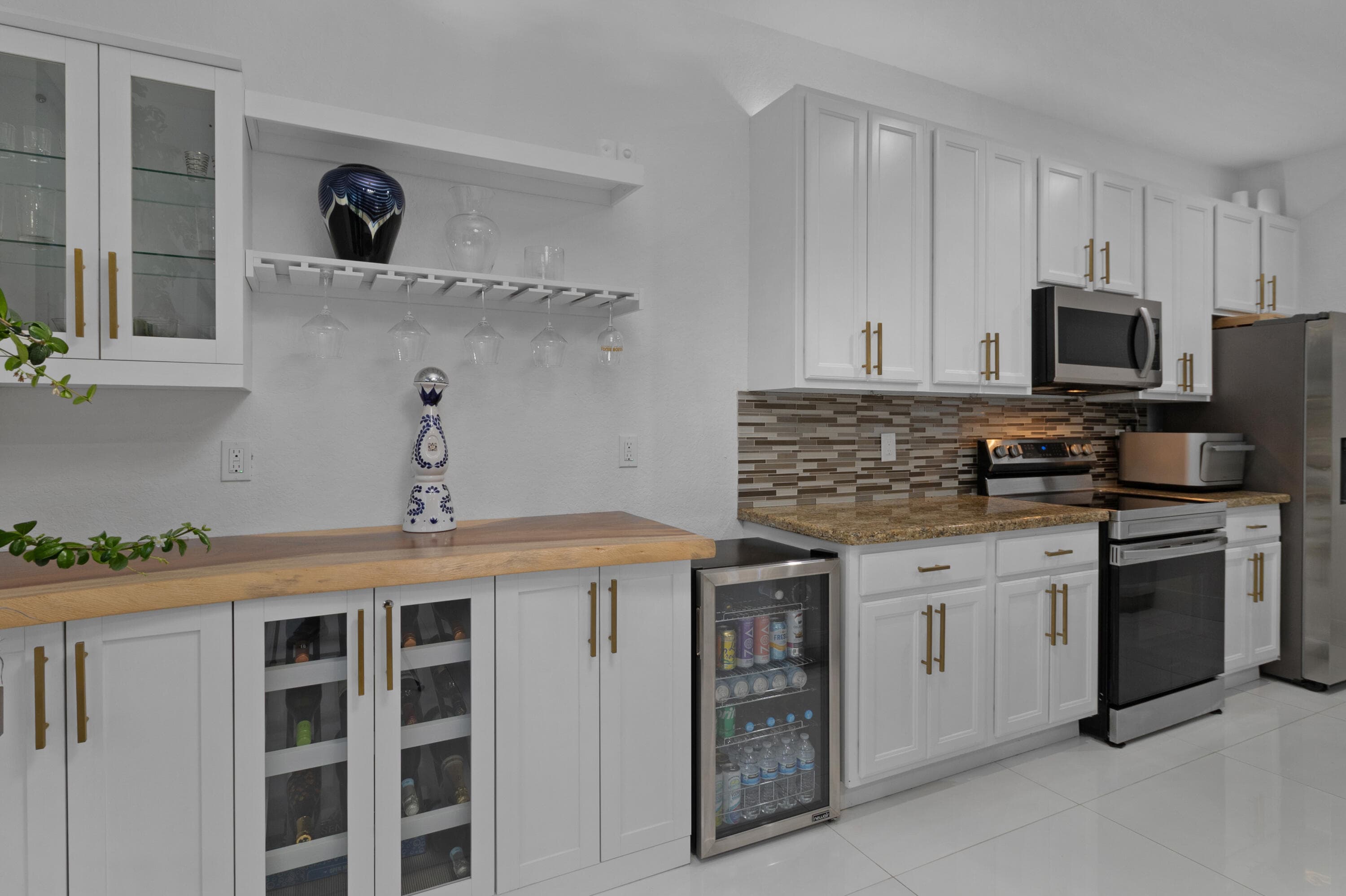 732 SE 2nd Street 732, Pompano Beach, FL 33060 — photo 13 of 49