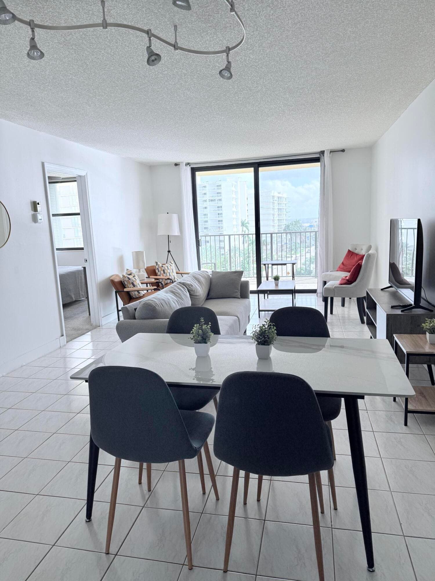 801 N Ocean Boulevard 802, Pompano Beach, FL 33062 — photo 1 of 28