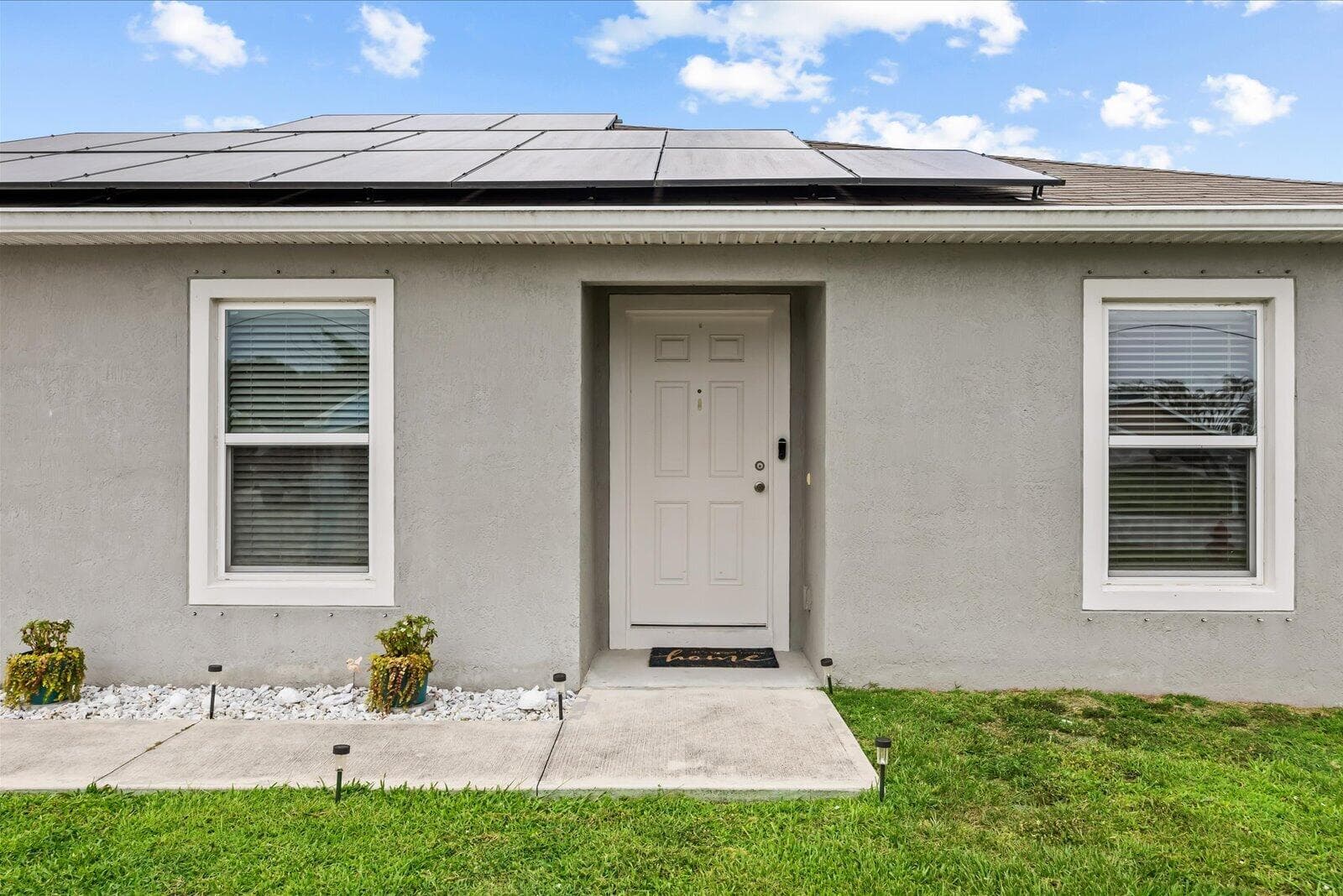 2226 SE Heathwood Circle, Port St. Lucie, FL 34952 — photo 3 of 35