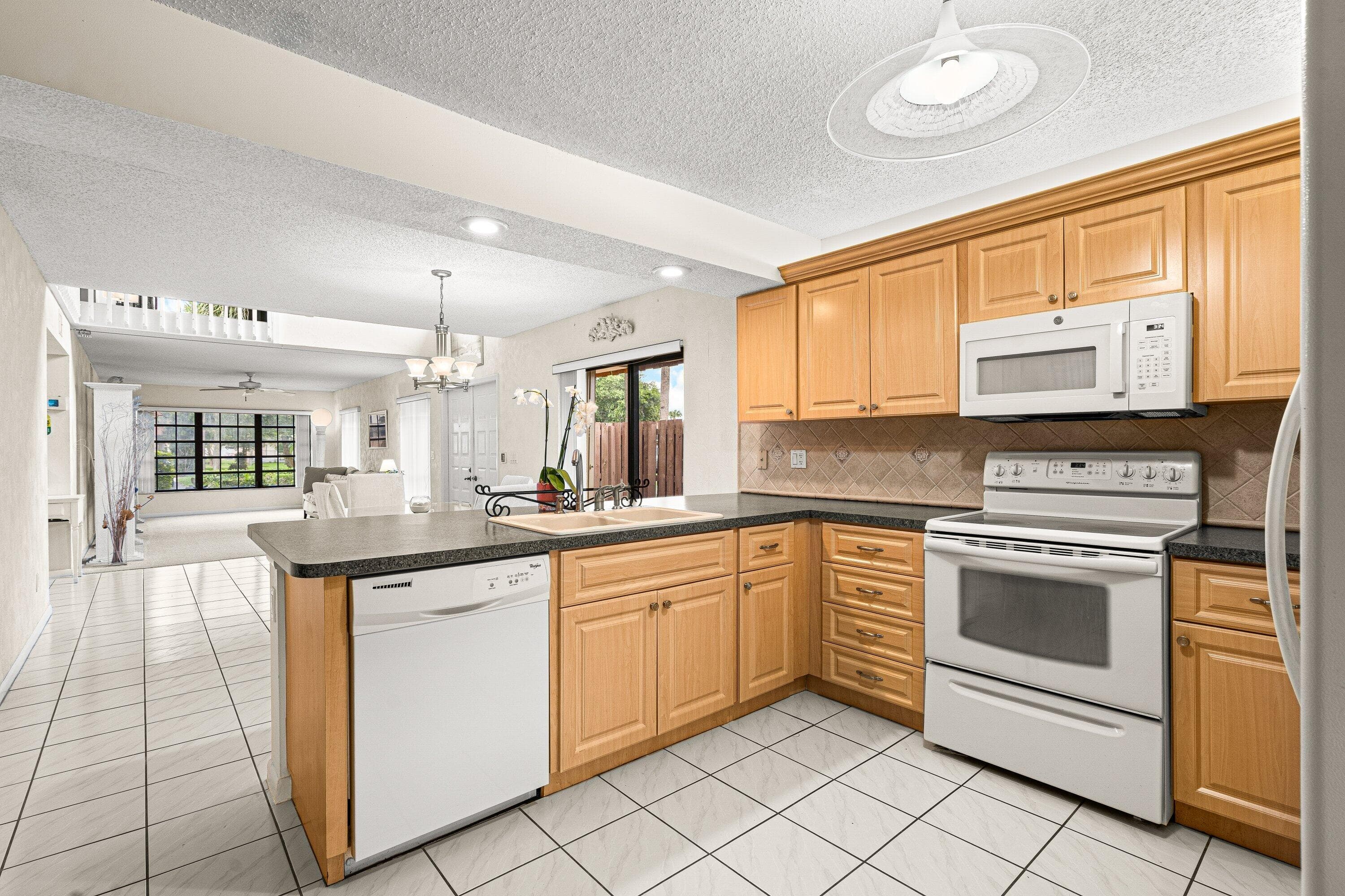8321 S Coral Circle, North Lauderdale, FL 33068 — photo 14 of 49