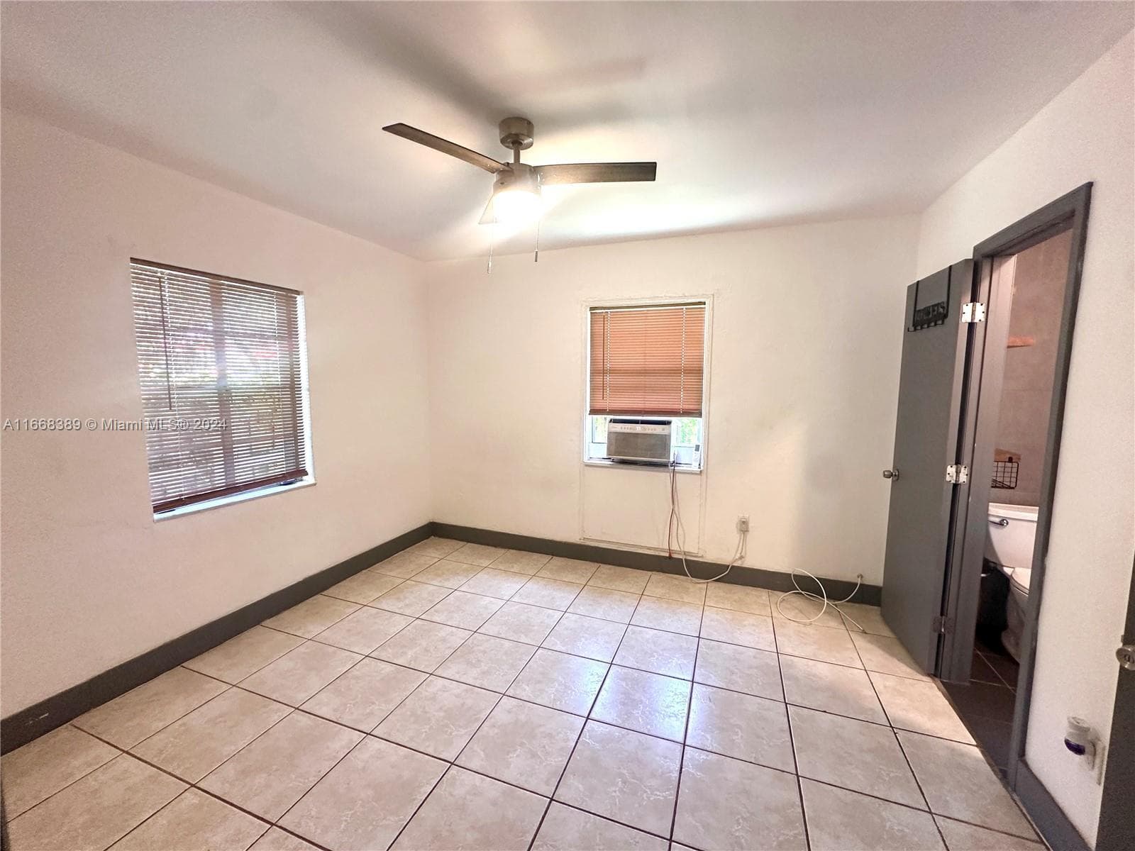 1418 SW 27th Street 1, Fort Lauderdale, FL 33315 — photo 7 of 13