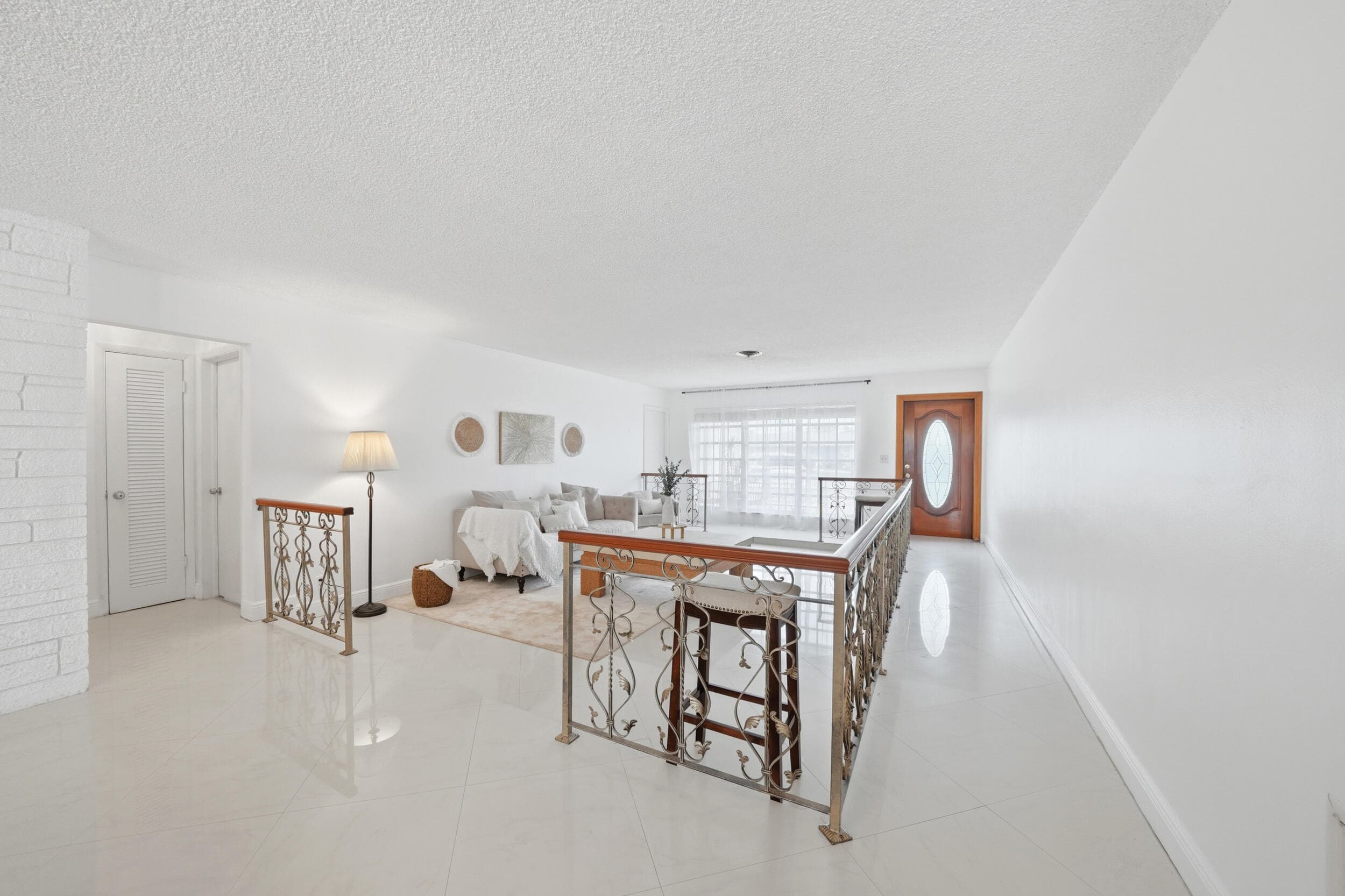 5501 Monroe Street, Hollywood, FL 33021 — photo 6 of 31