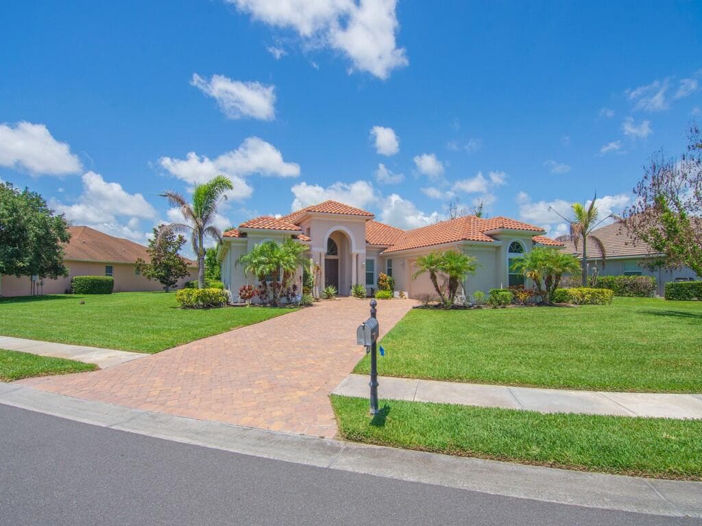 4405 65th Drive, Vero Beach, FL 32967 — photo 8 of 43
